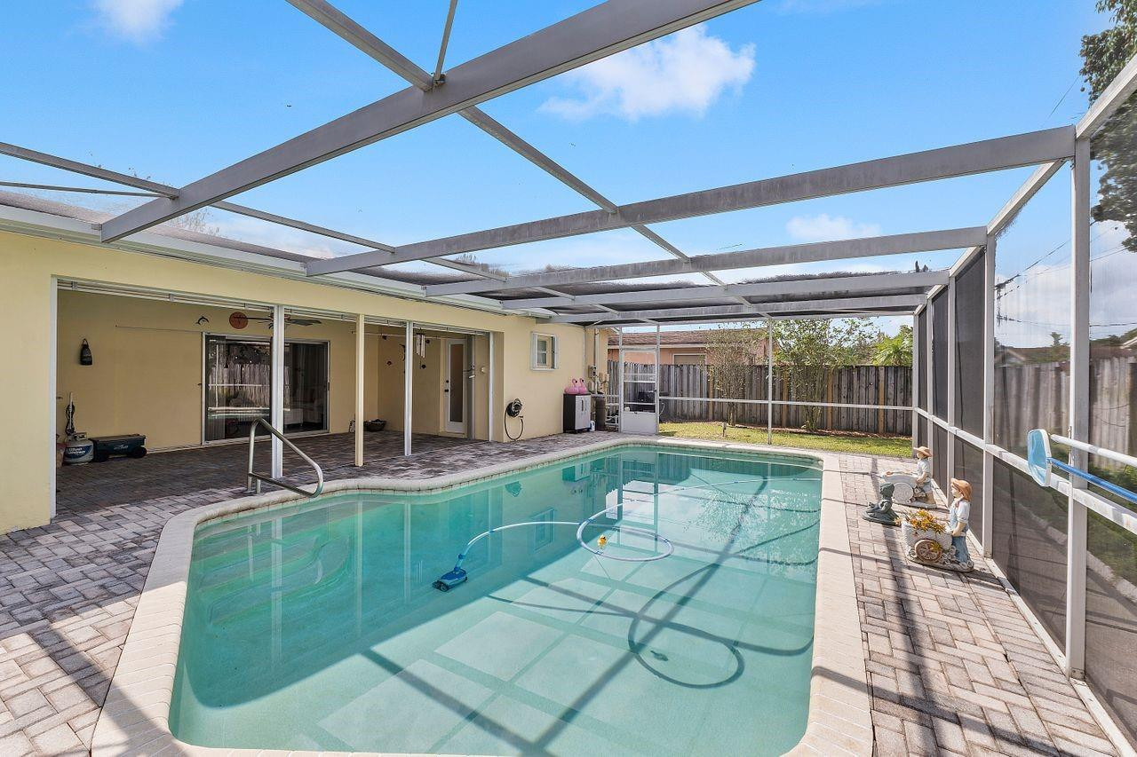 1557 NW 65th Avenue
