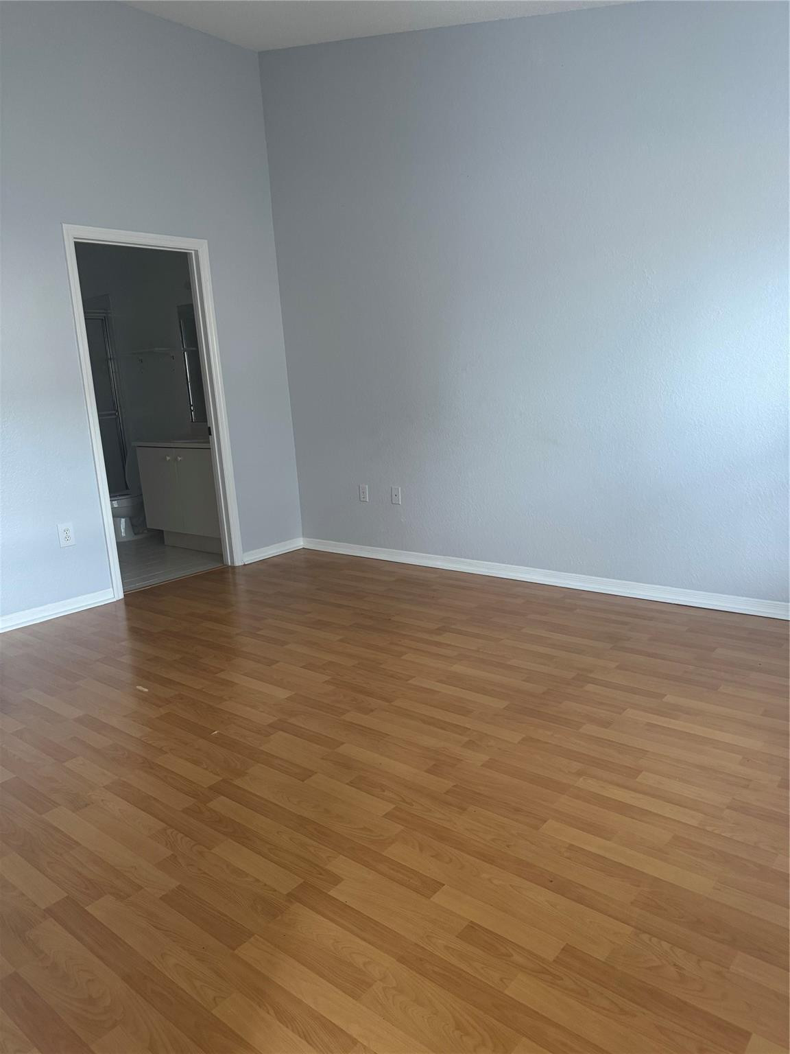 8990 NW 53rd Court