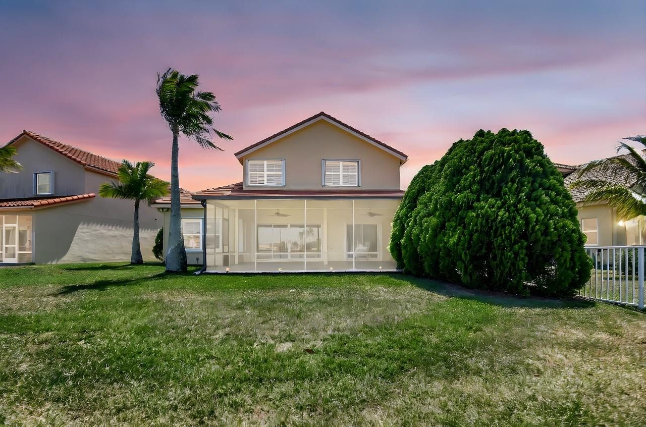 7445 Oakboro Drive