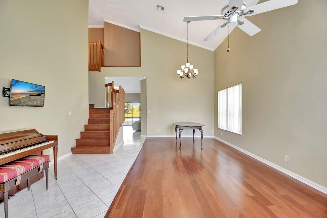 7445 Oakboro Drive