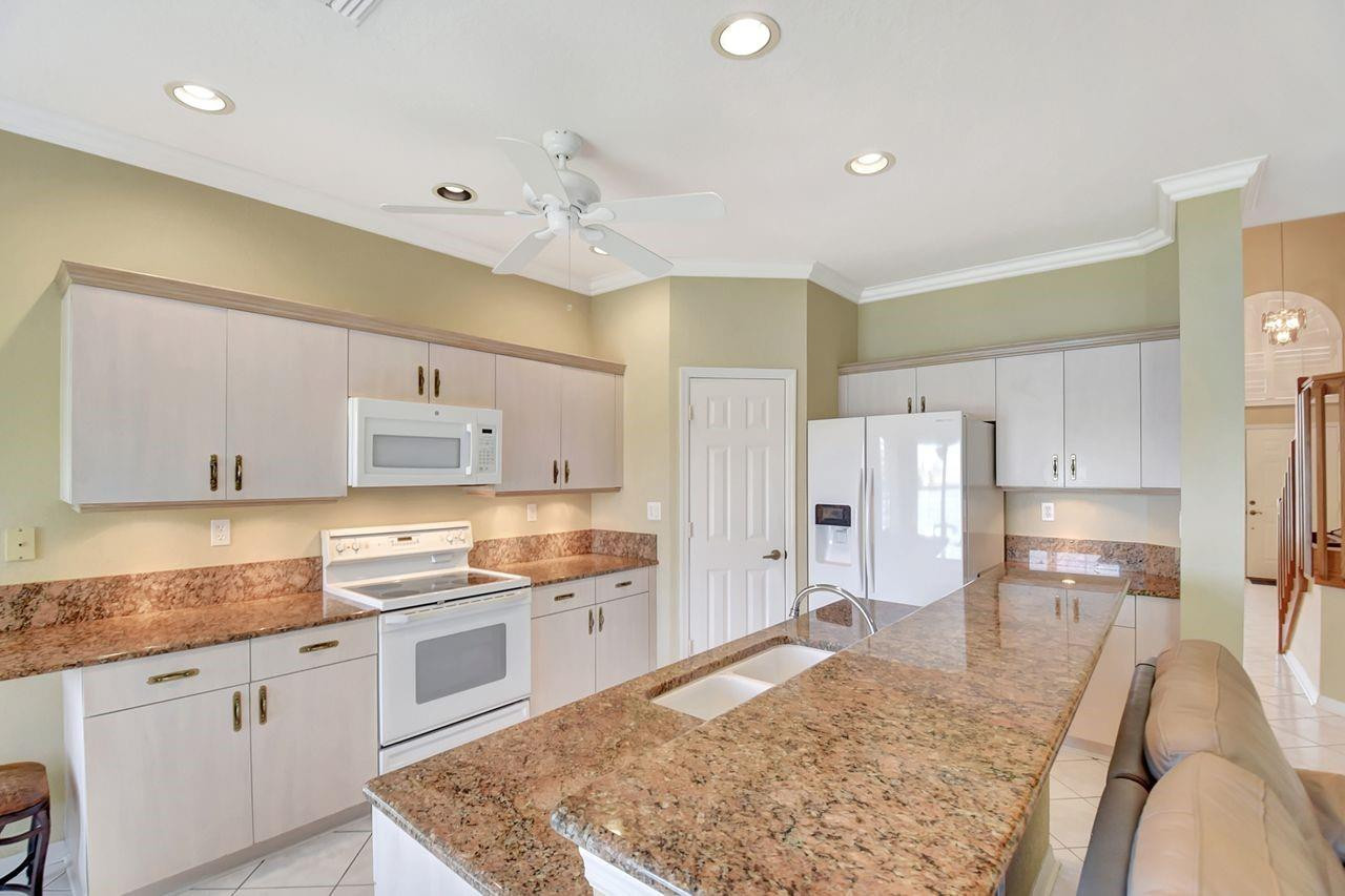7445 Oakboro Drive