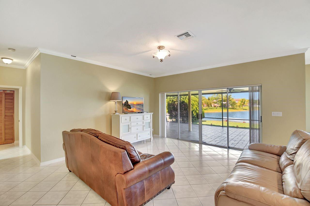 7445 Oakboro Drive