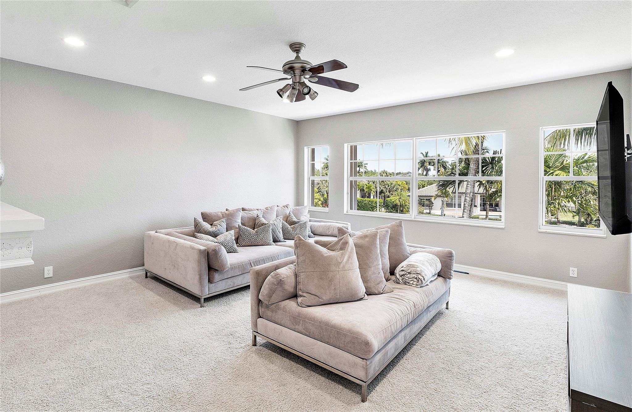 7460 NW 127th Terrace