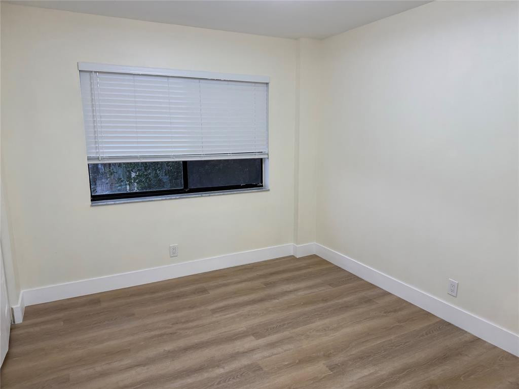 8020 Hampton 506