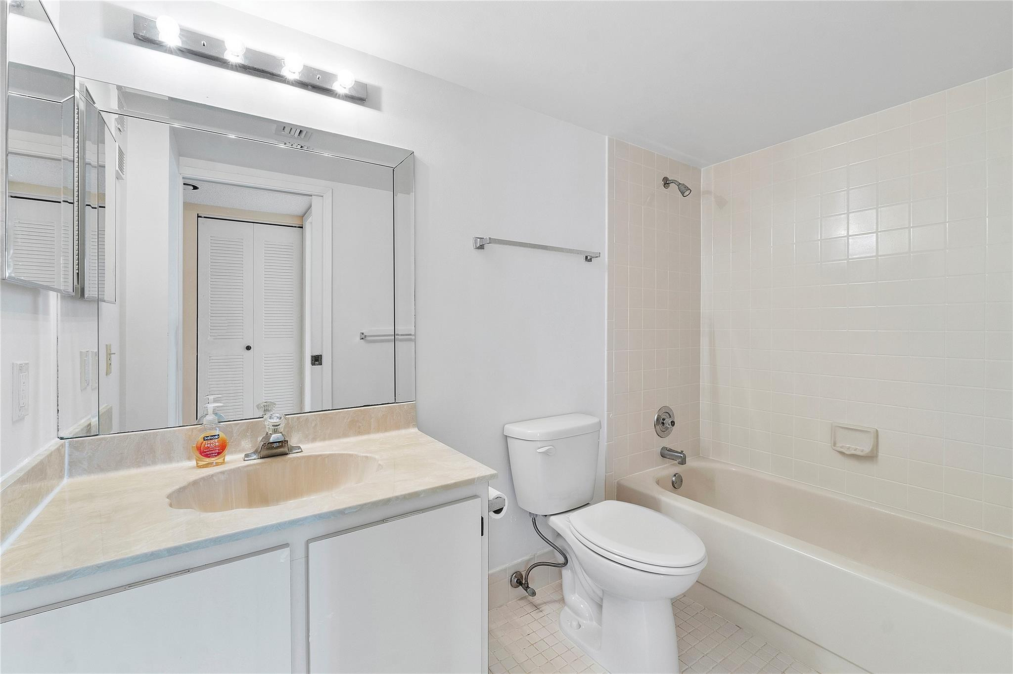 14376 Amberly Lane 202