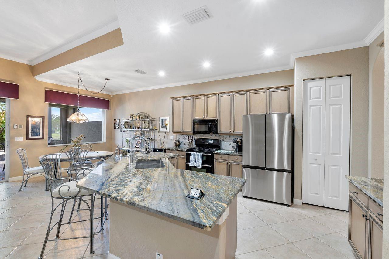 7753 NW 124th Terrace