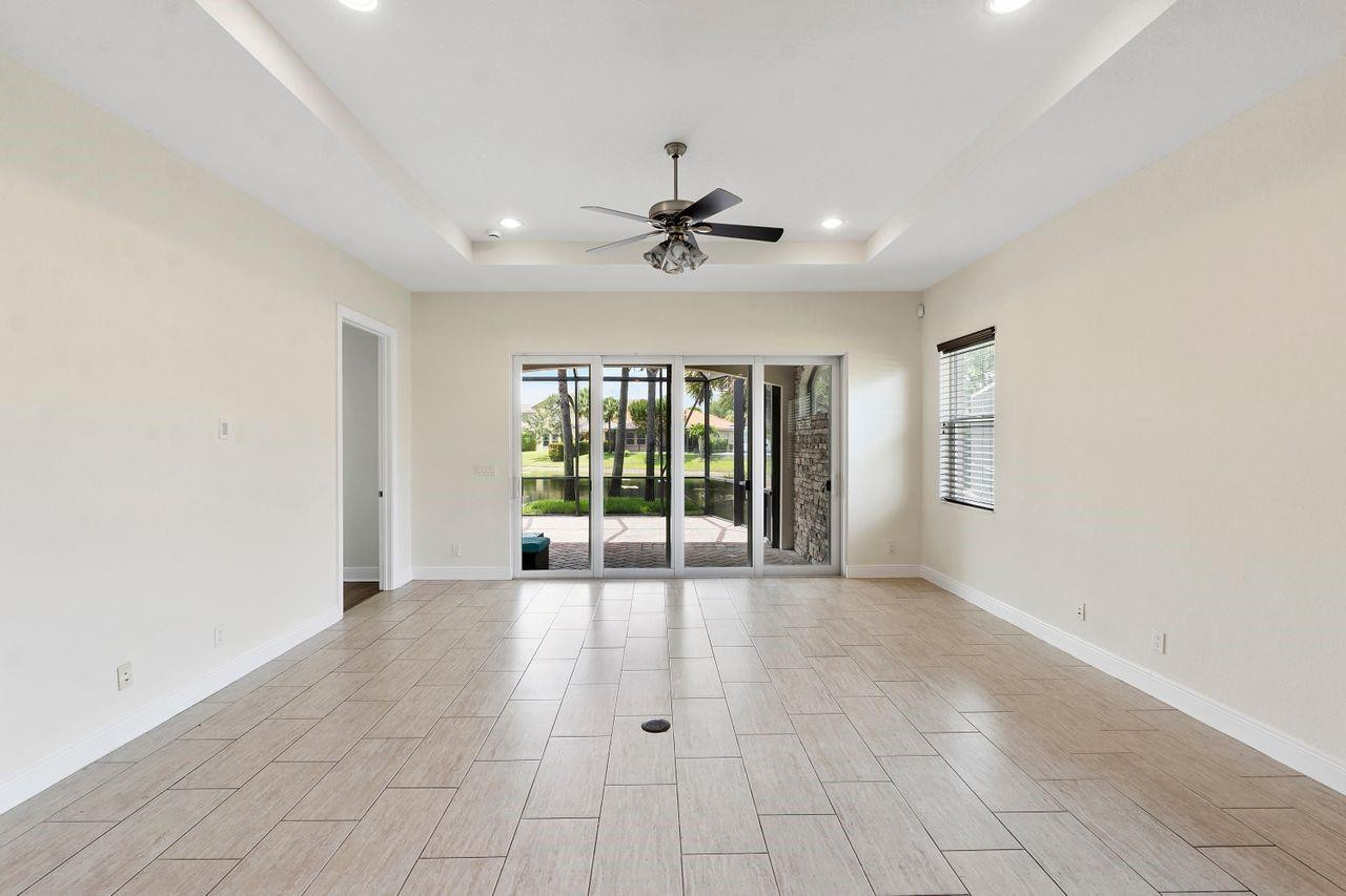 11913 NW 82nd Street