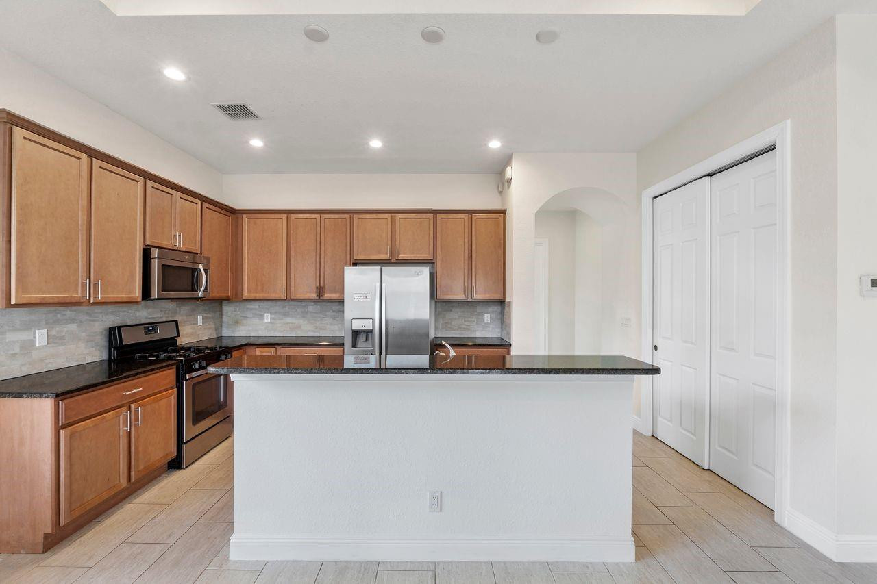 11913 NW 82nd Street