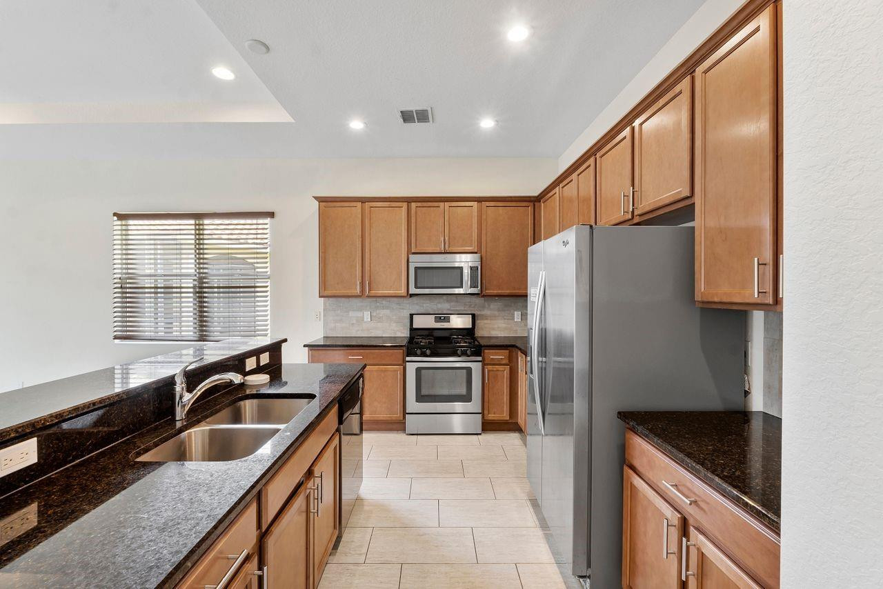 11913 NW 82nd Street