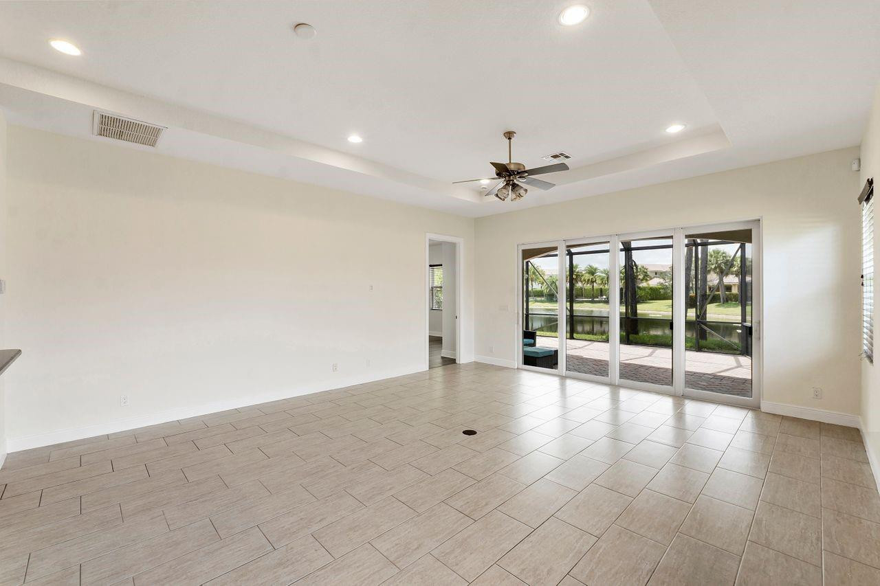 11913 NW 82nd Street