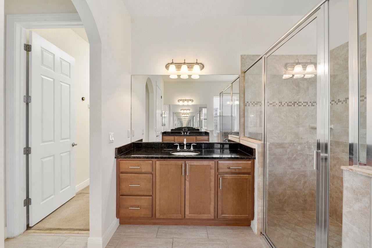 11913 NW 82nd Street