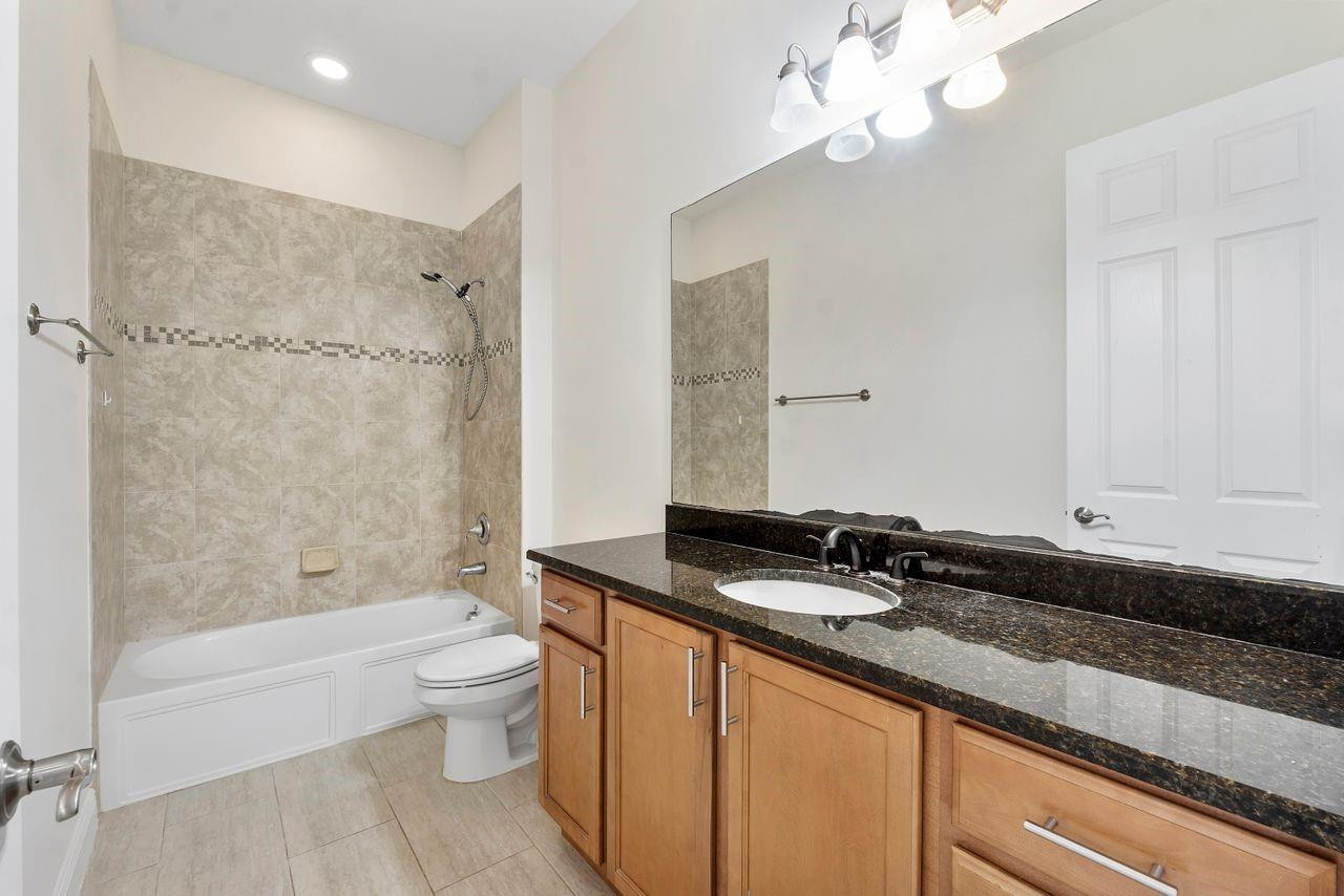 11913 NW 82nd Street