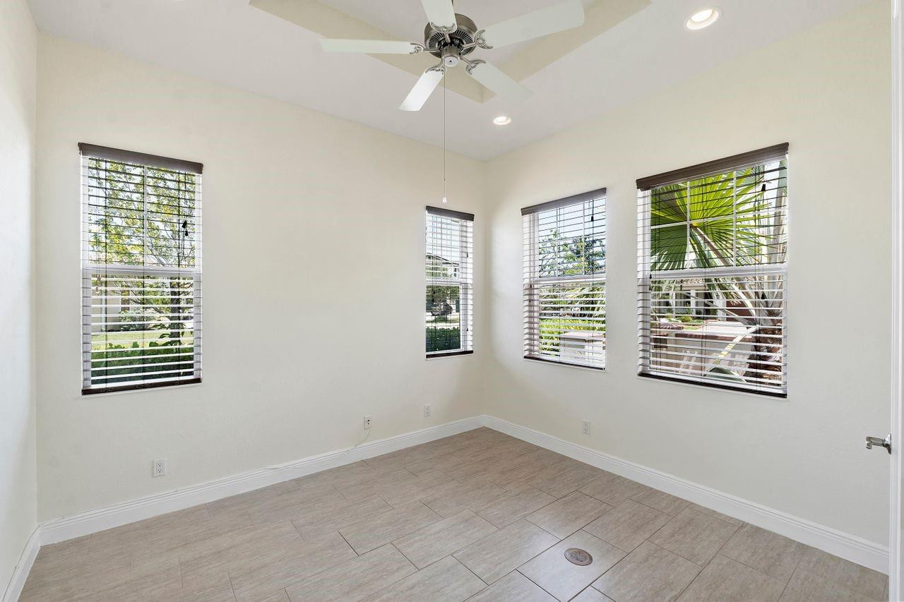 11913 NW 82nd Street