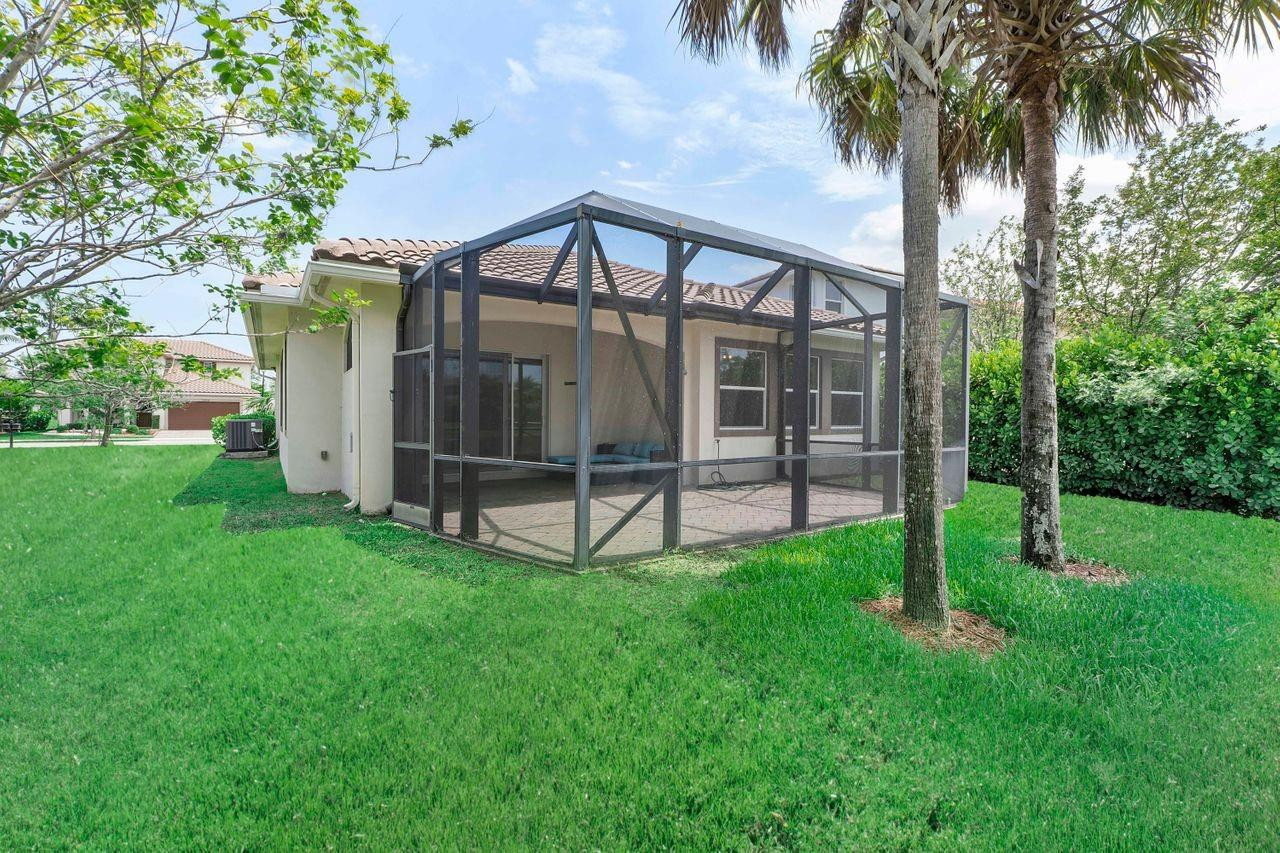 11913 NW 82nd Street