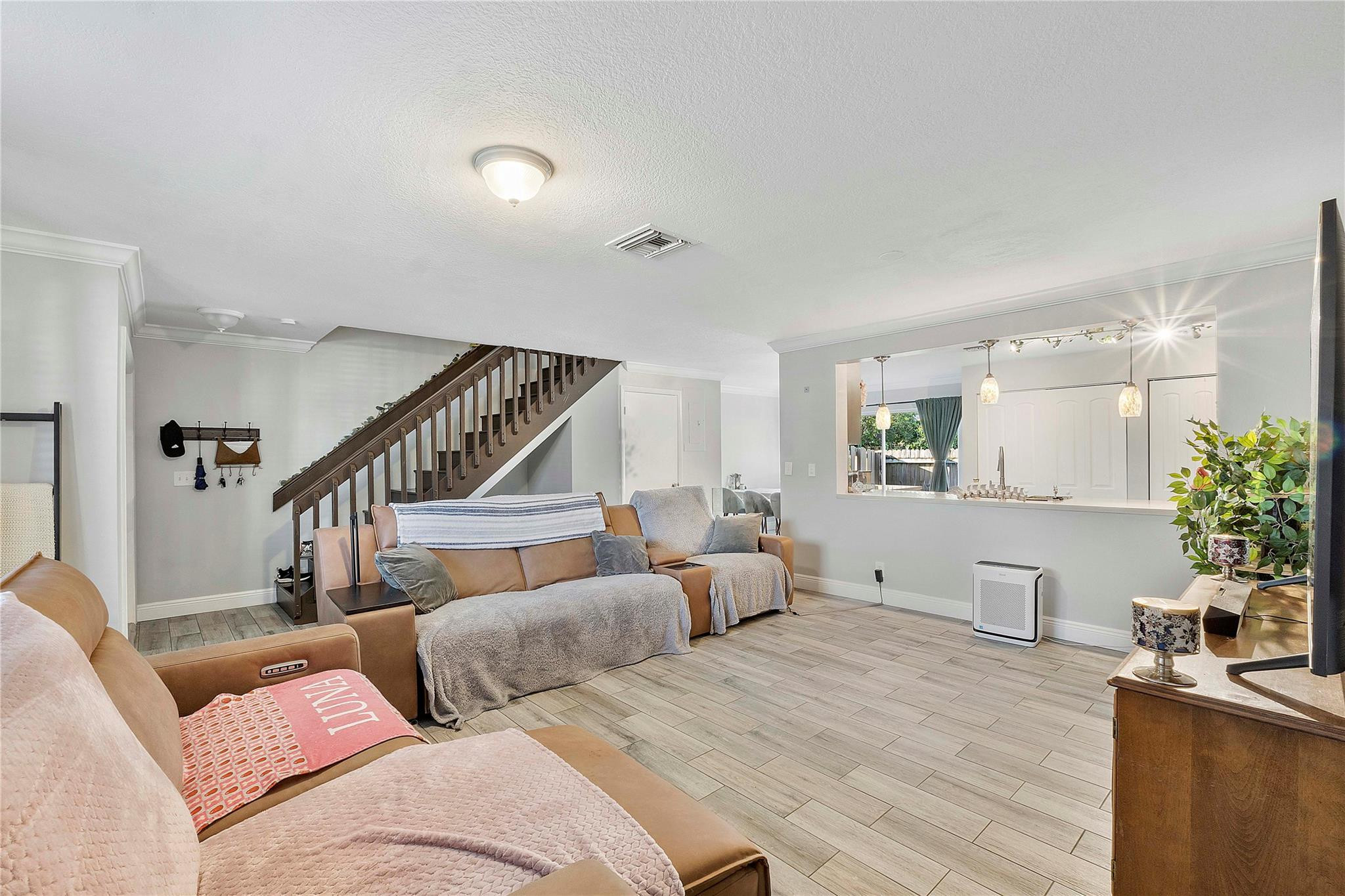 12242 NW 36th Place 12242
