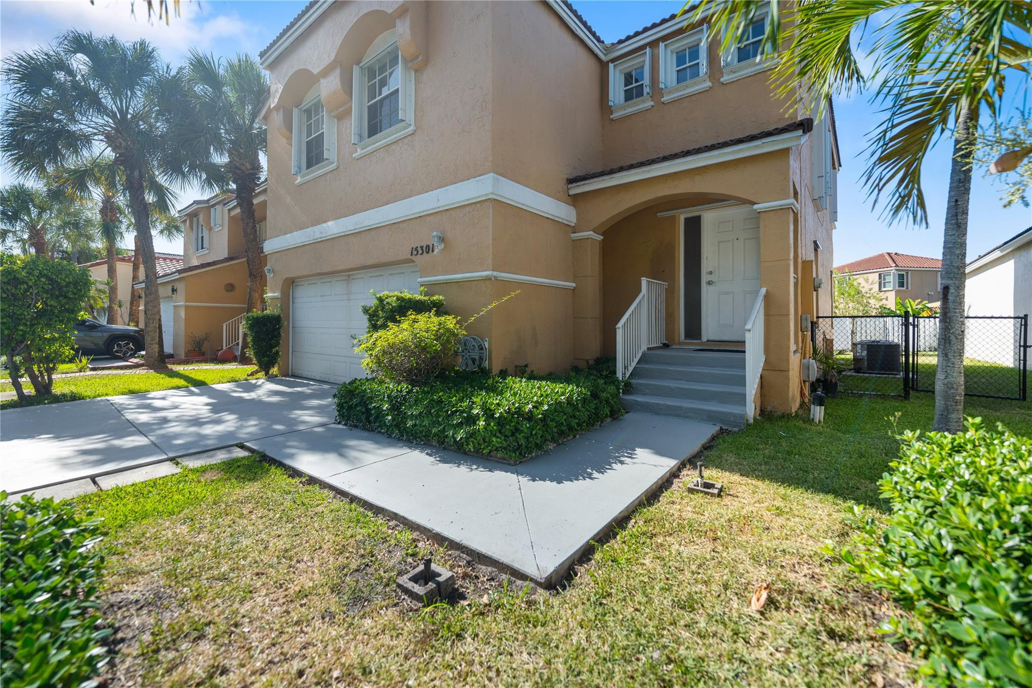 15301 NW 1st