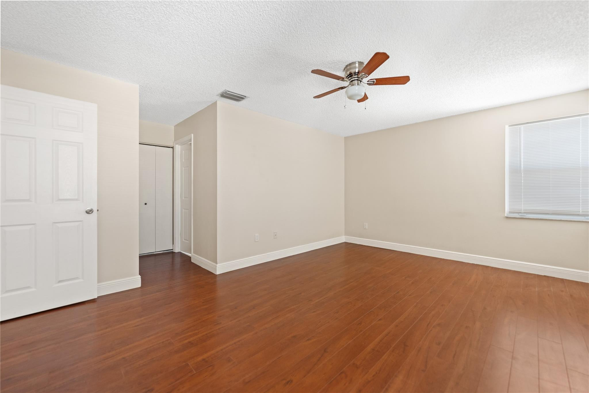 15301 NW 1st