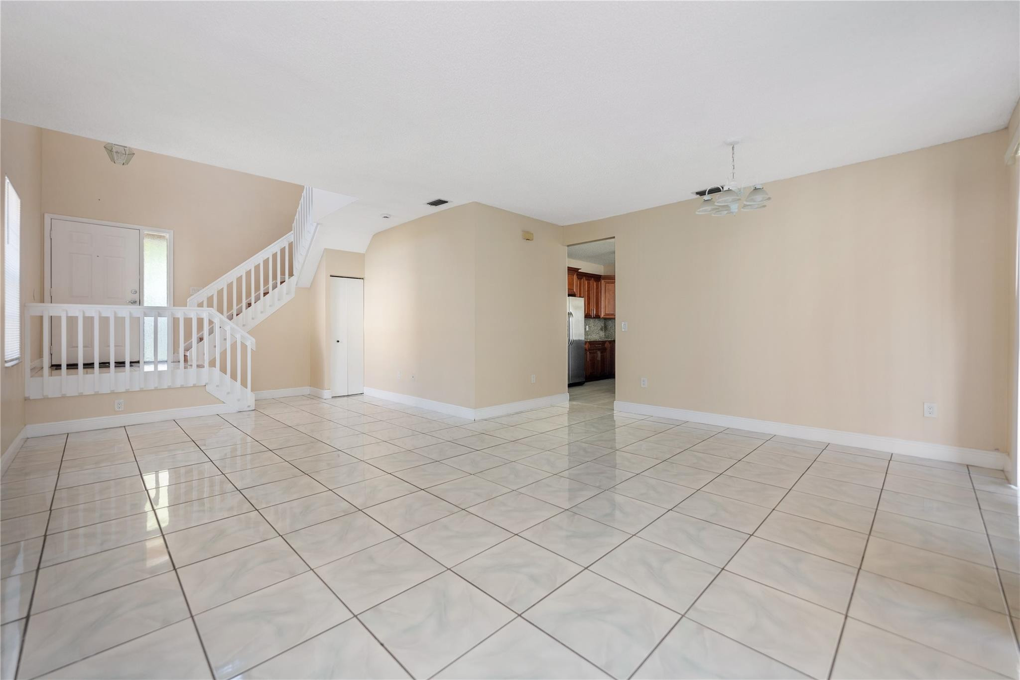 15301 NW 1st