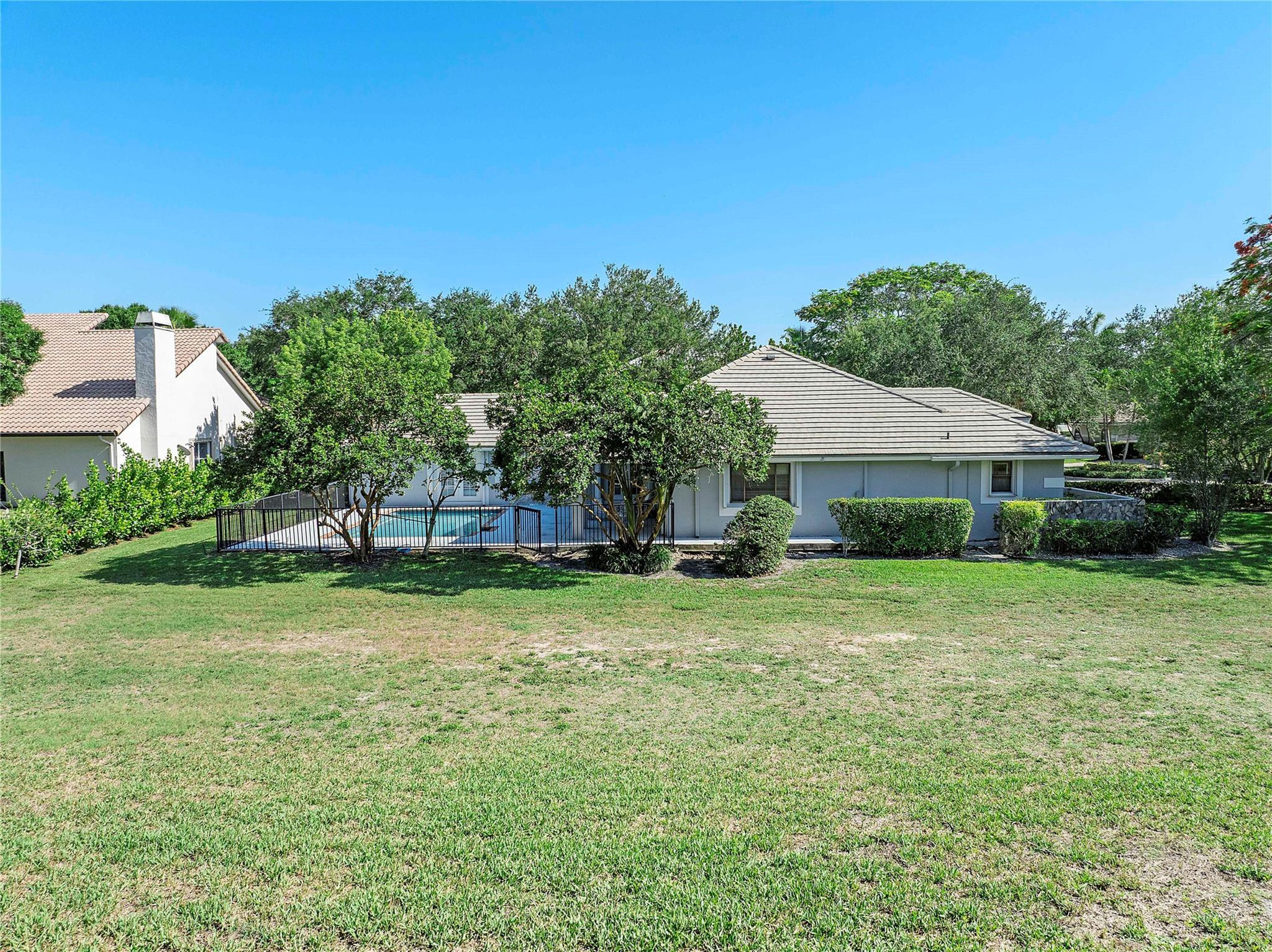1963 Hartford Way