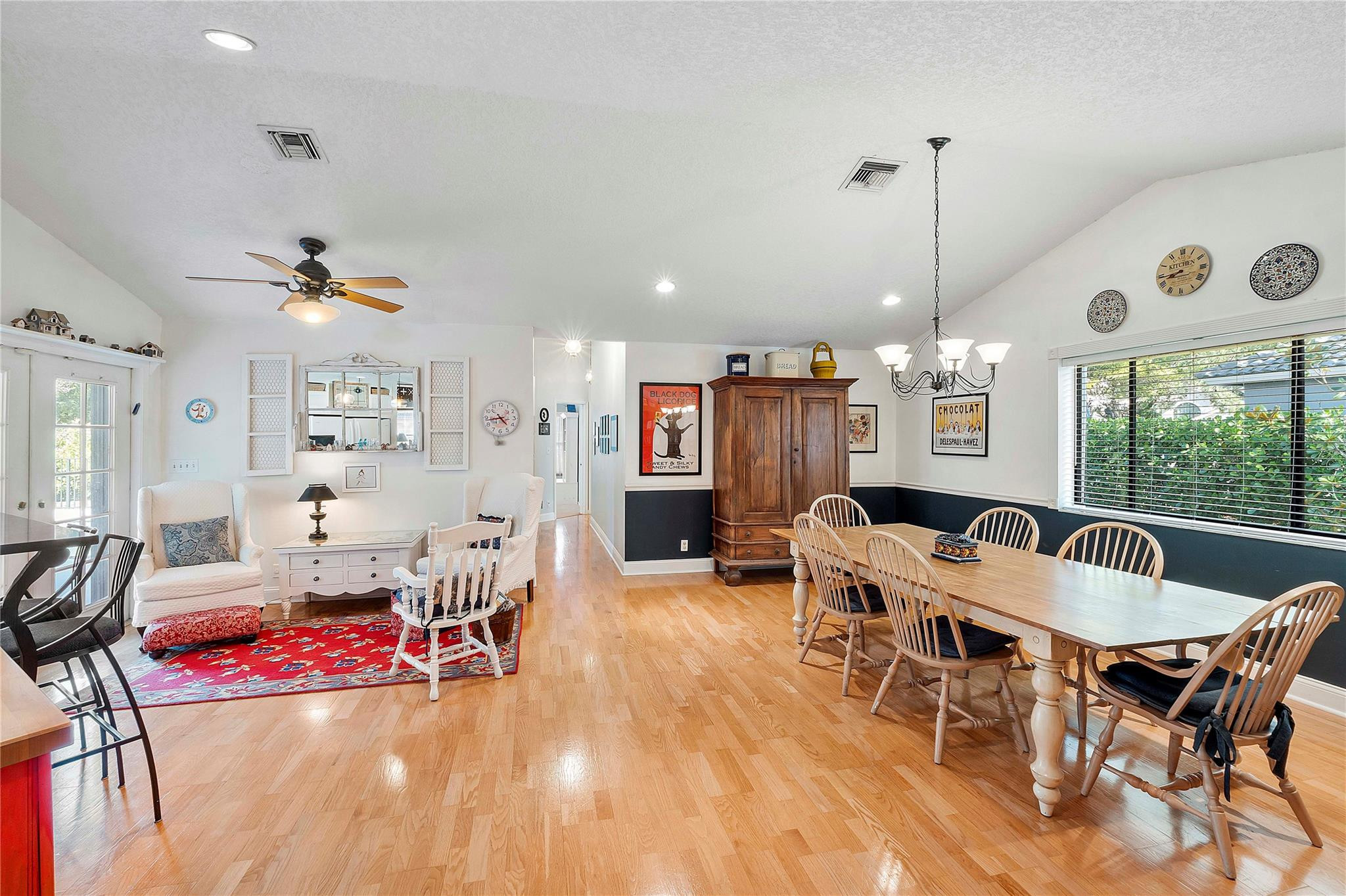 1963 Hartford Way