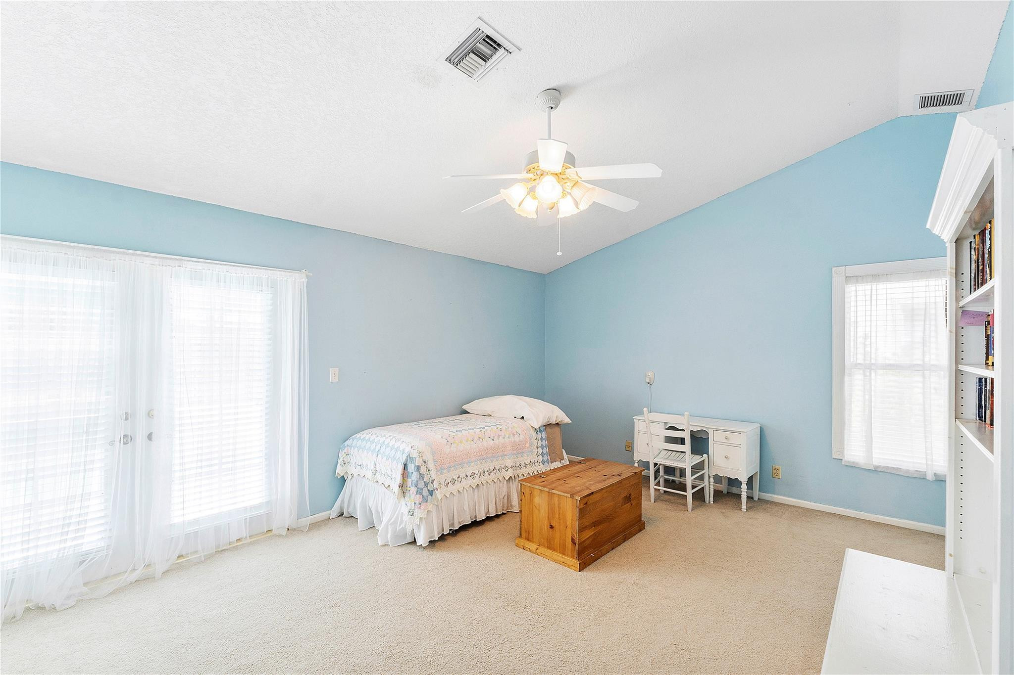 1963 Hartford Way