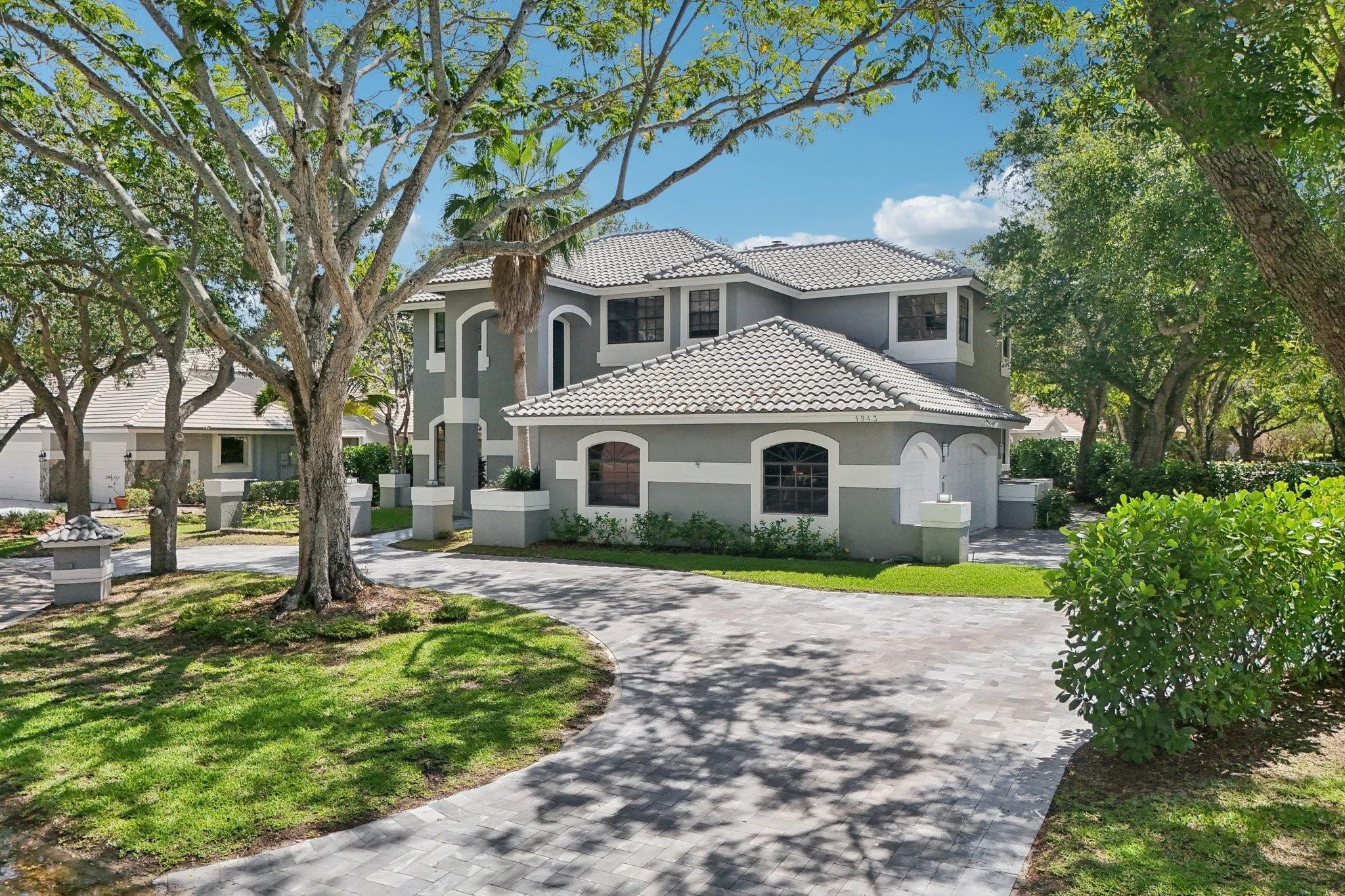 1943 Hartford Way