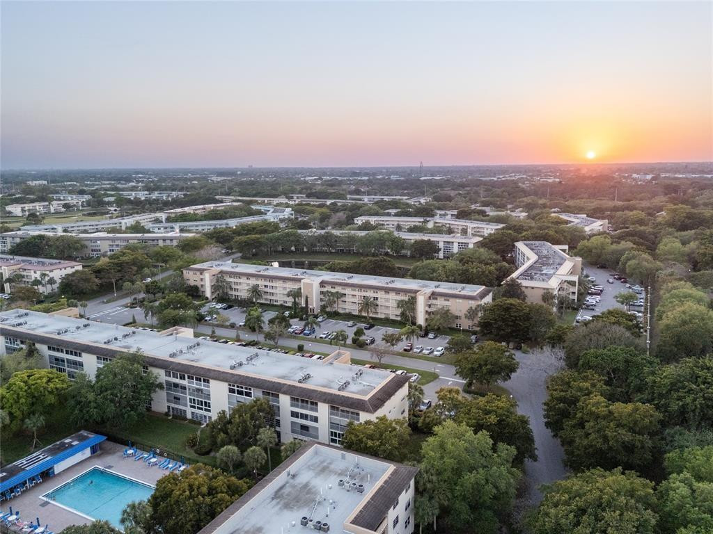 2202 Lucaya Bend J2