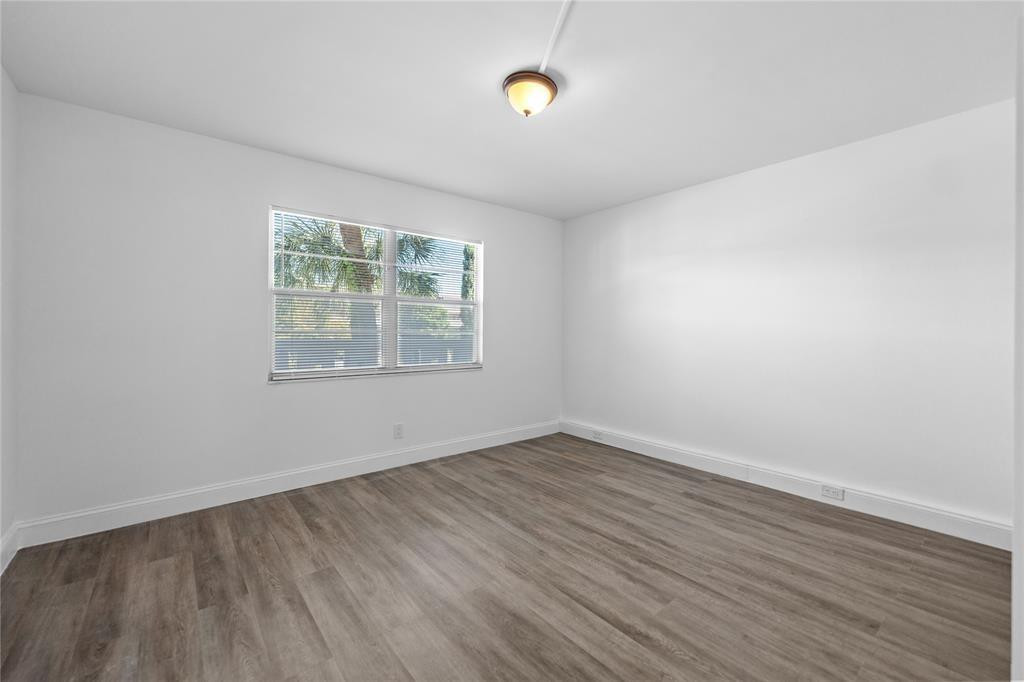 2202 Lucaya Bend J2