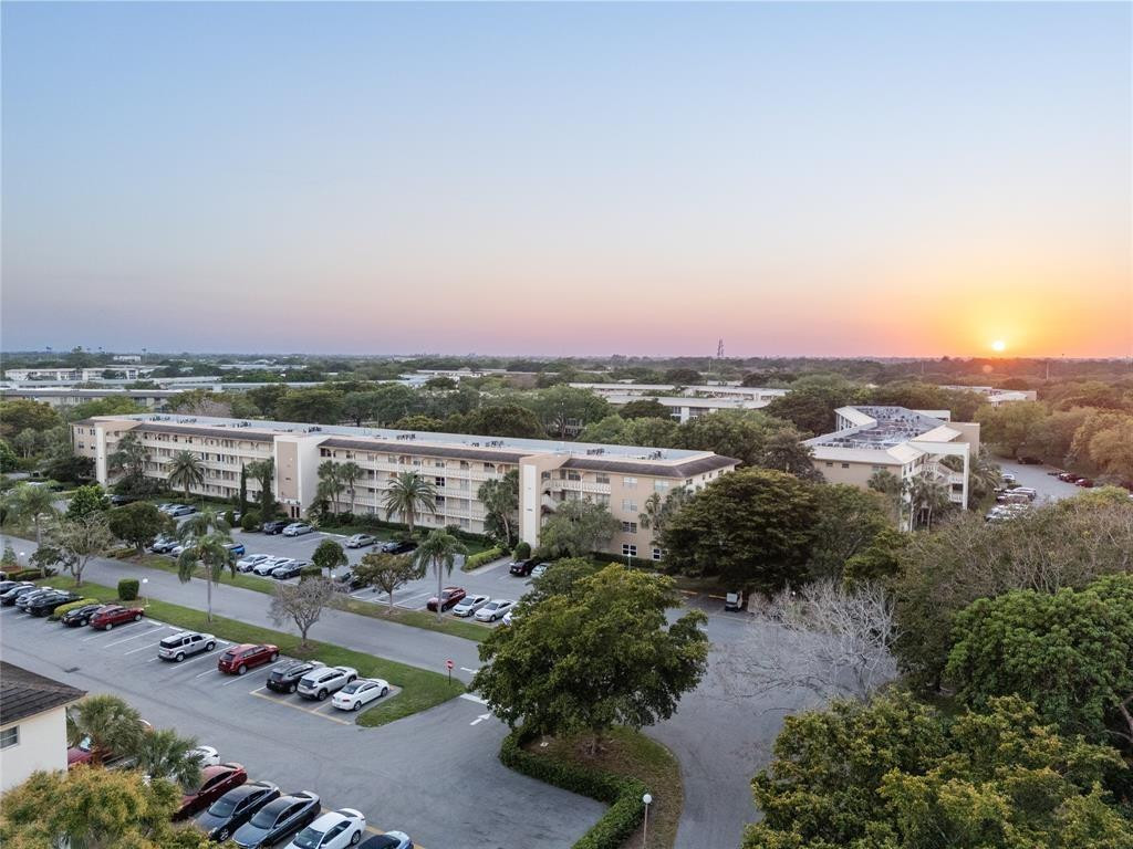 2202 Lucaya Bend J2