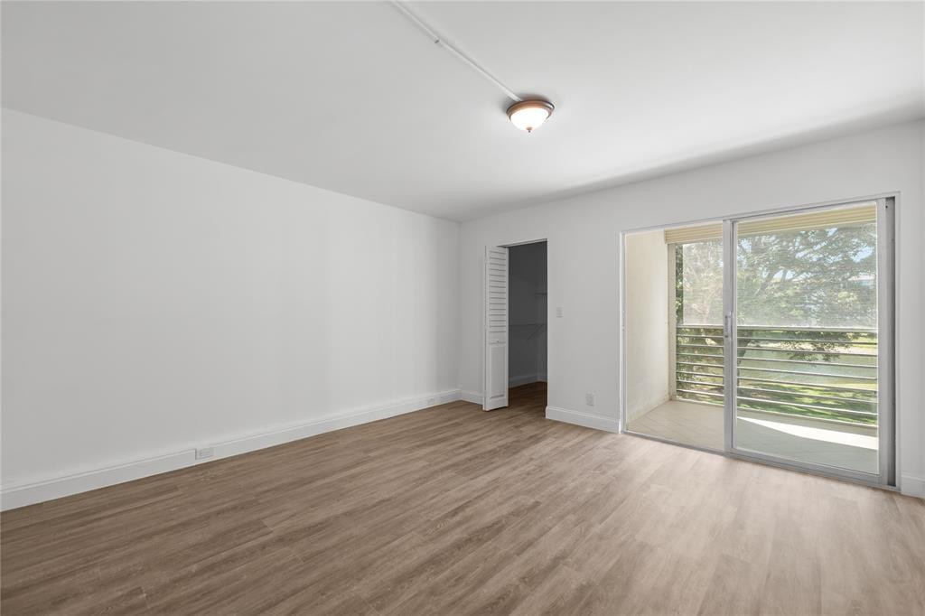 2202 Lucaya Bend J2
