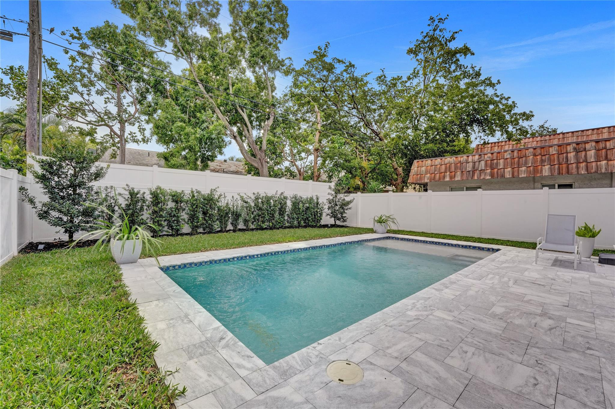 1280 NE 40th Street