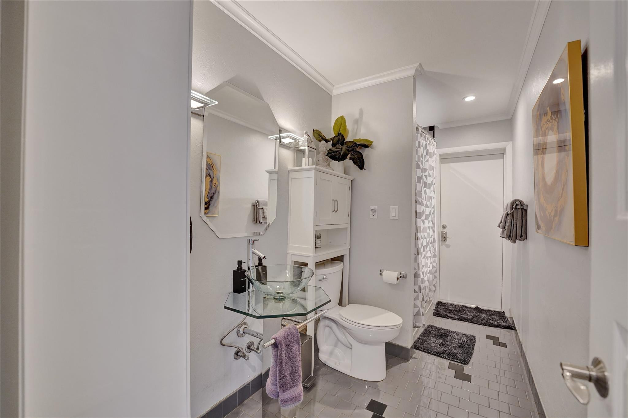 1280 NE 40th Street