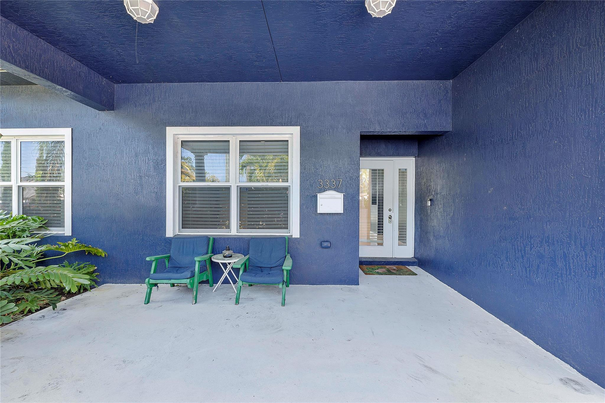3337 NE 10th Avenue