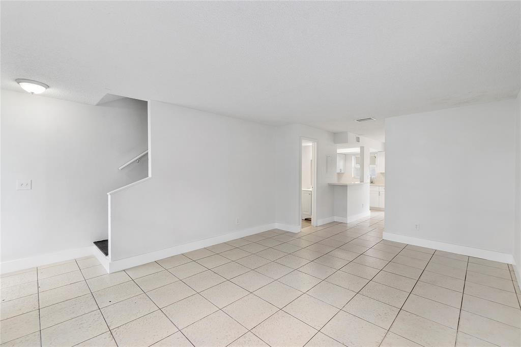 2280 NW 59th Way
