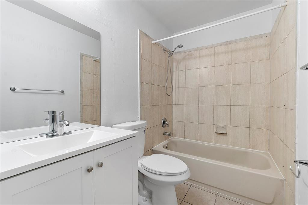 2280 NW 59th Way