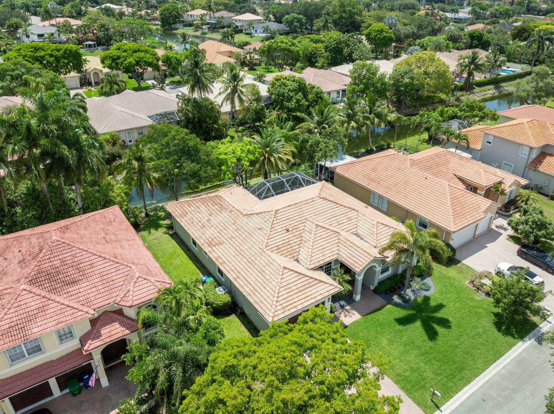 4927 NW 58th Avenue