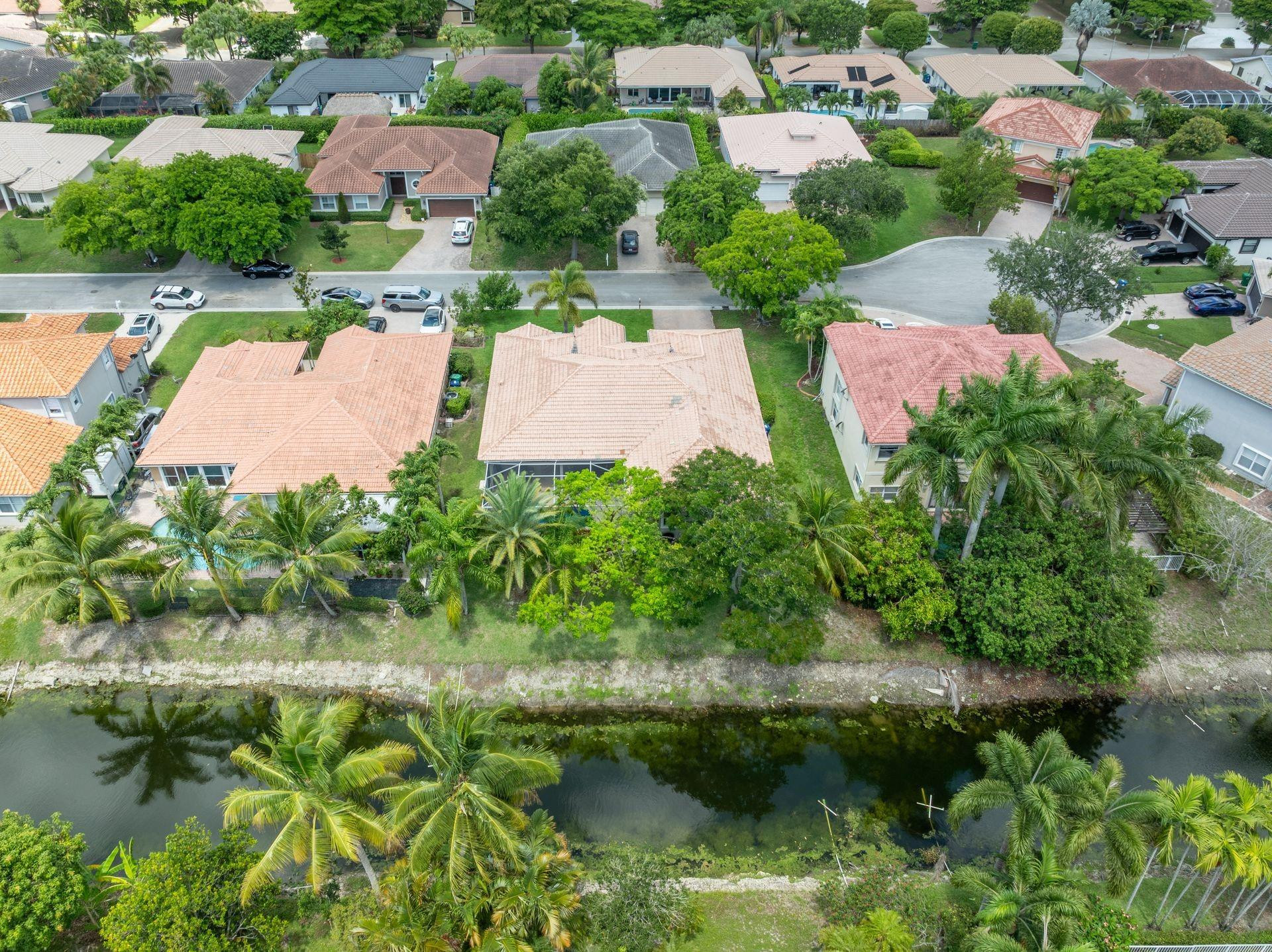 4927 NW 58th Avenue