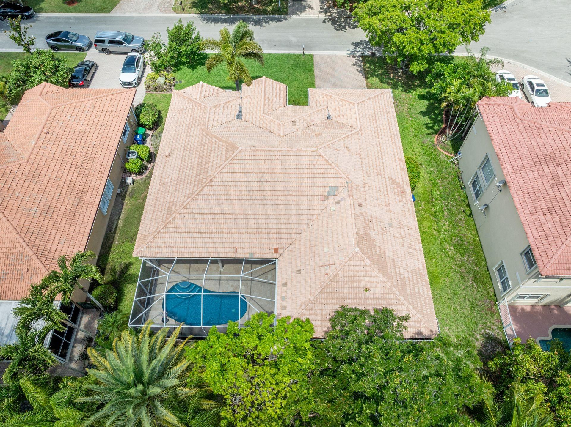 4927 NW 58th Avenue