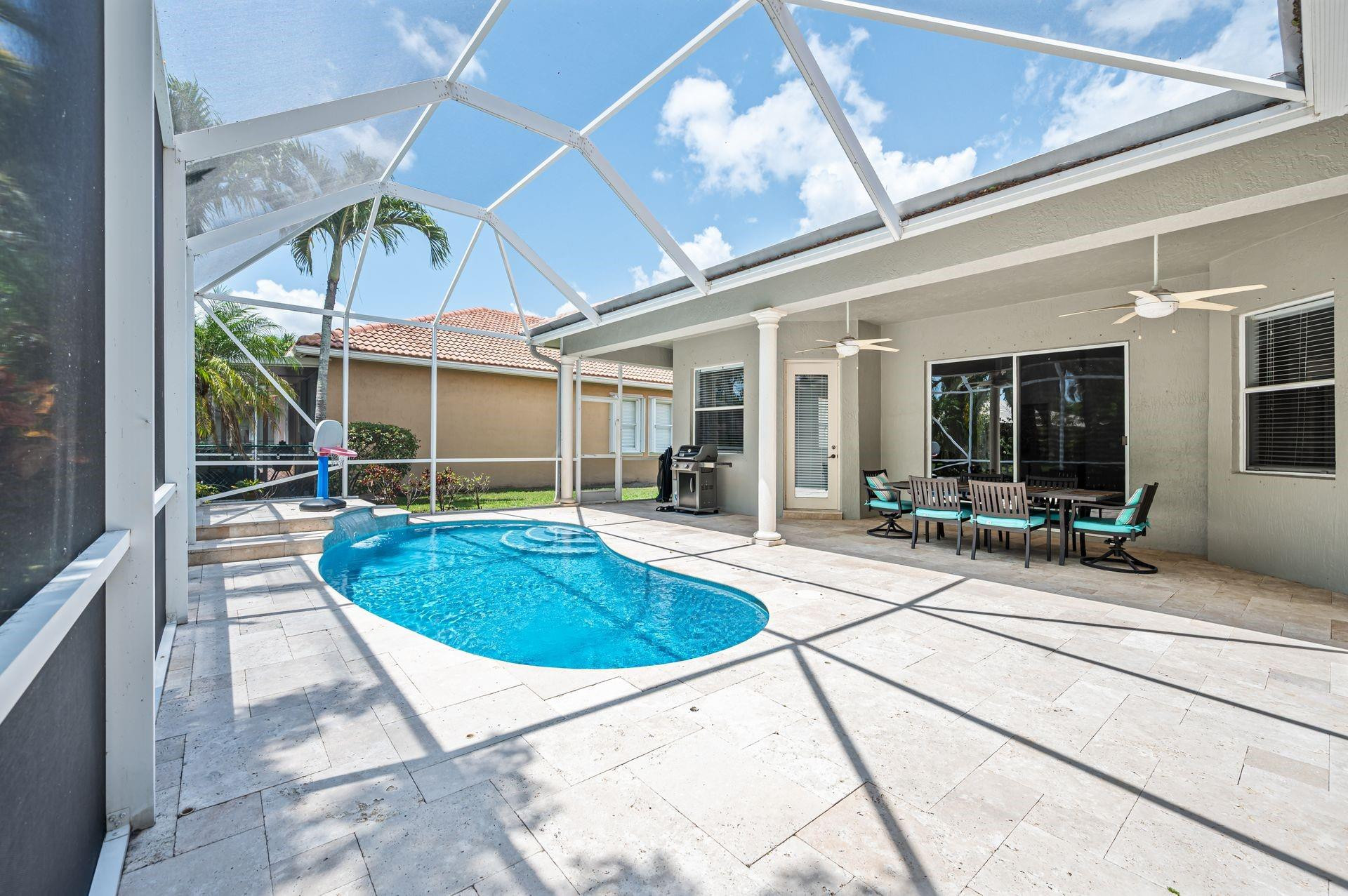 4927 NW 58th Avenue
