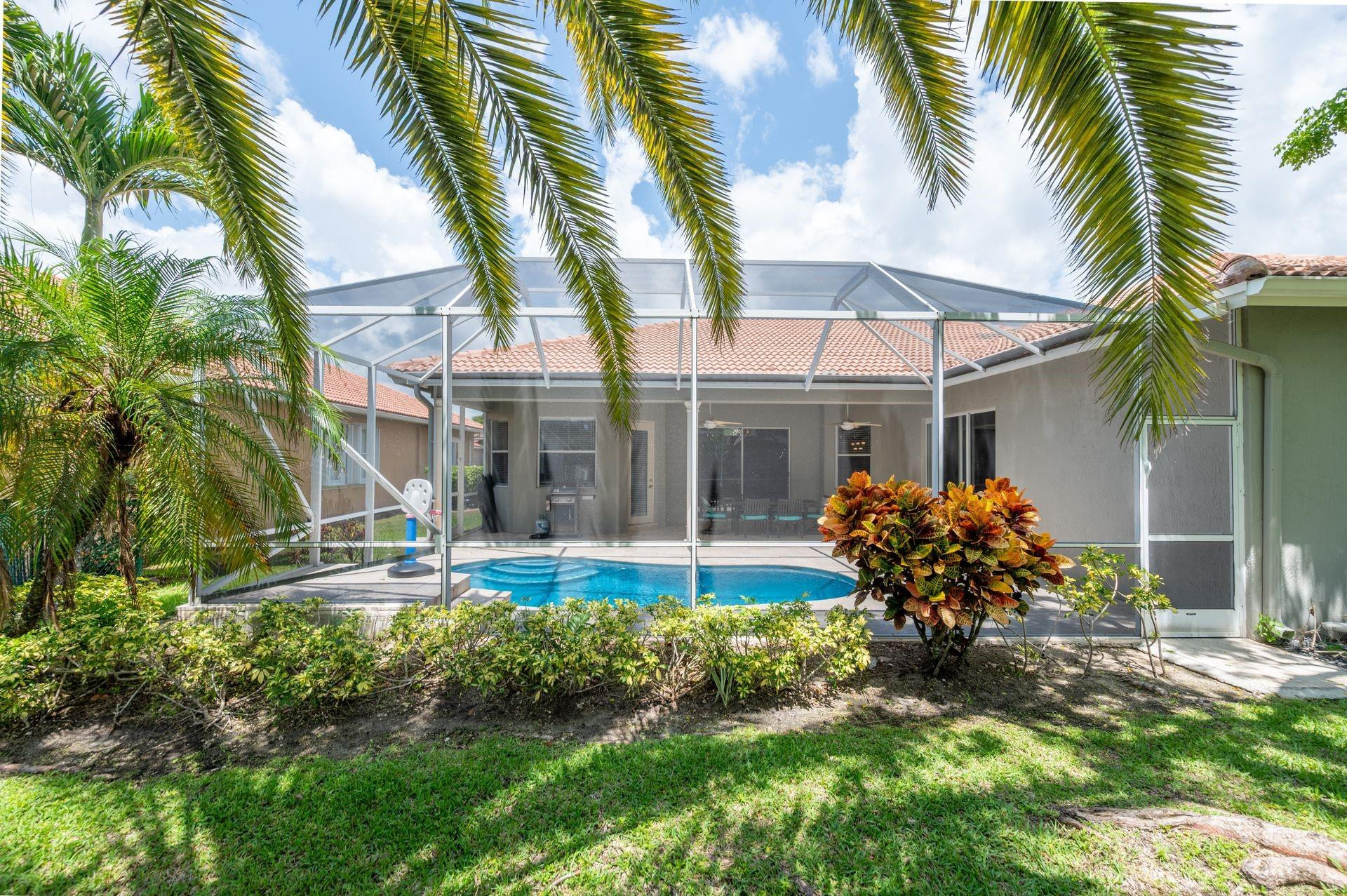 4927 NW 58th Avenue