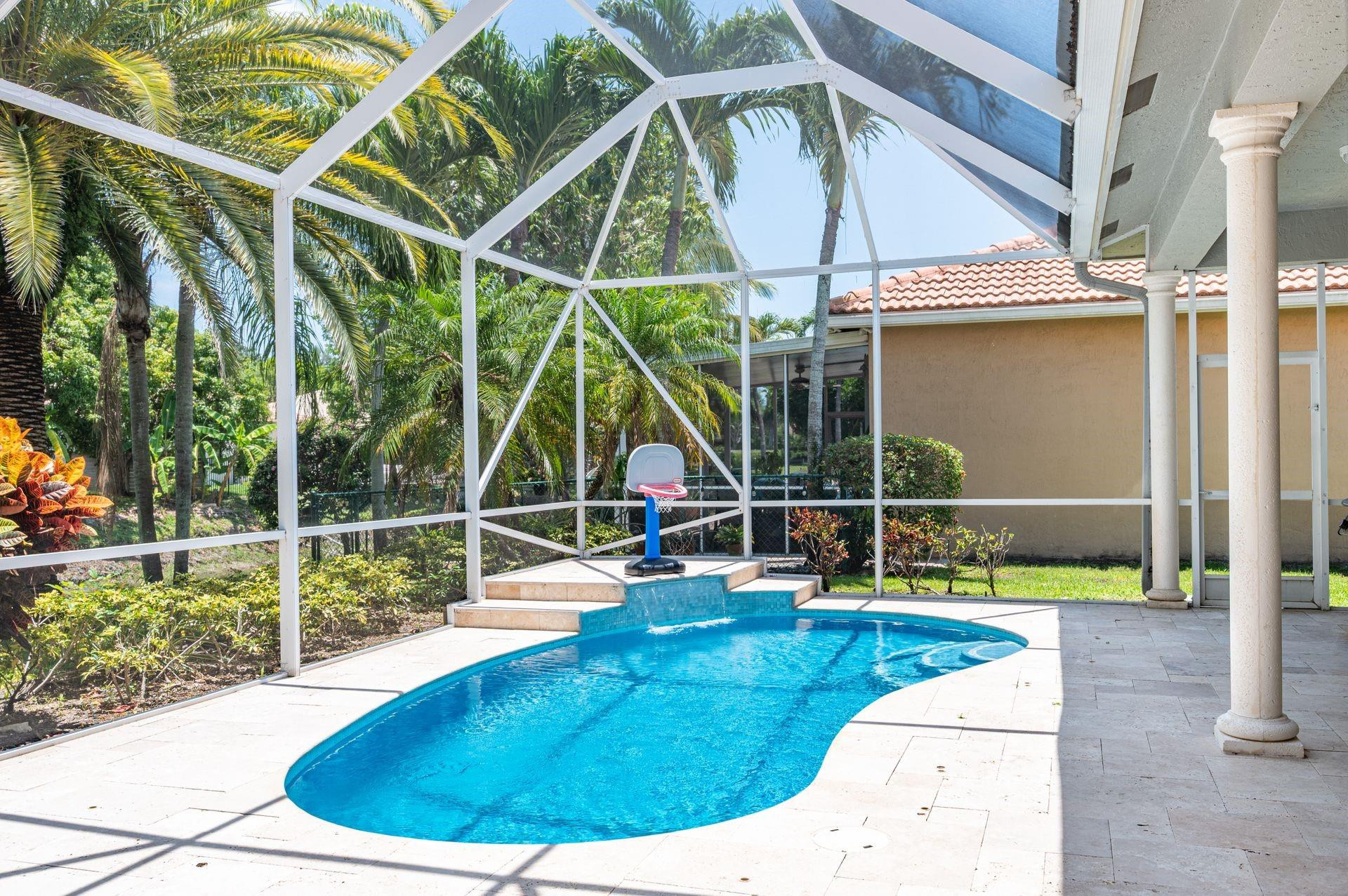 4927 NW 58th Avenue