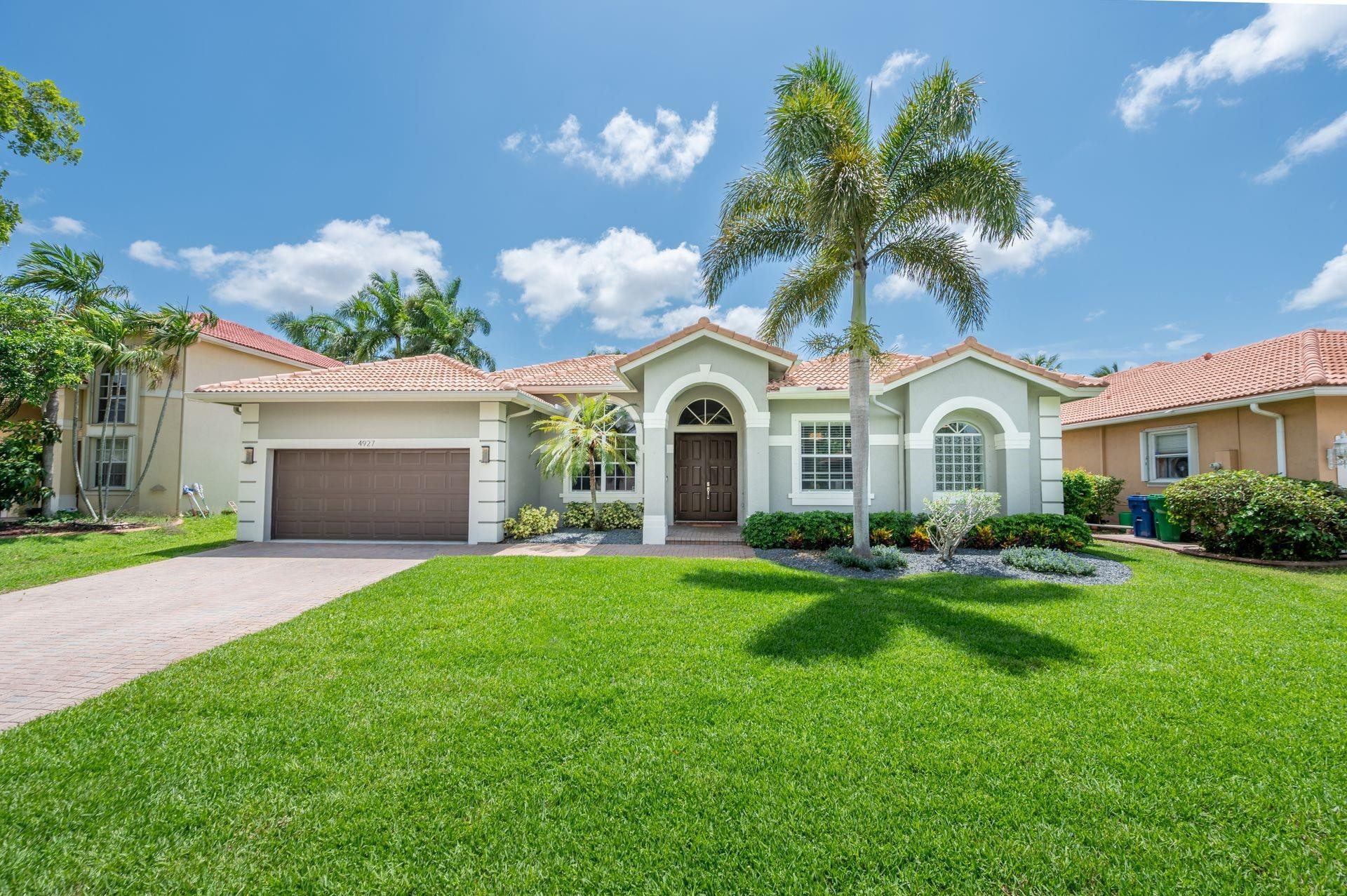 4927 NW 58th Avenue