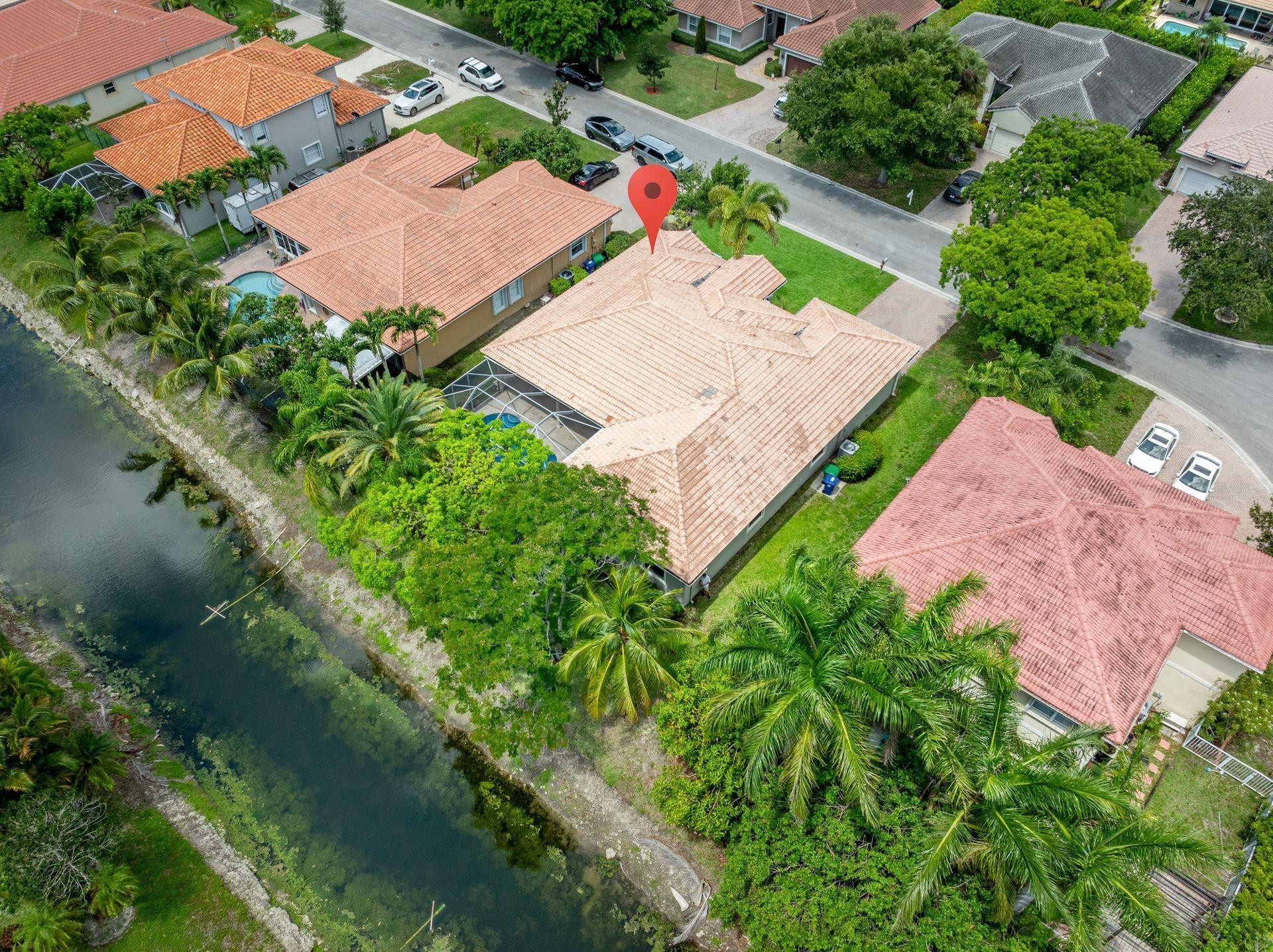 4927 NW 58th Avenue