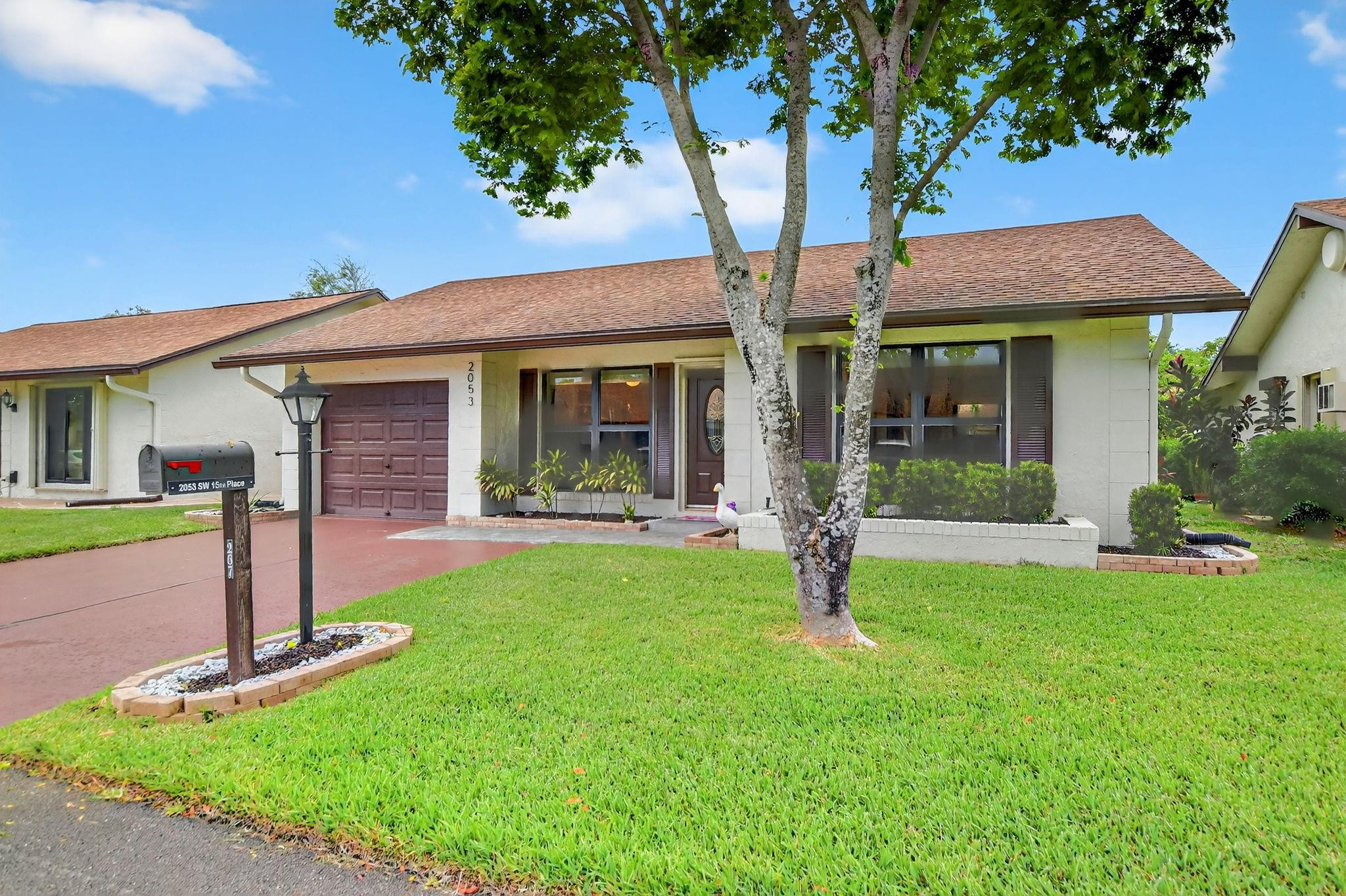 2053 SW 15th Place