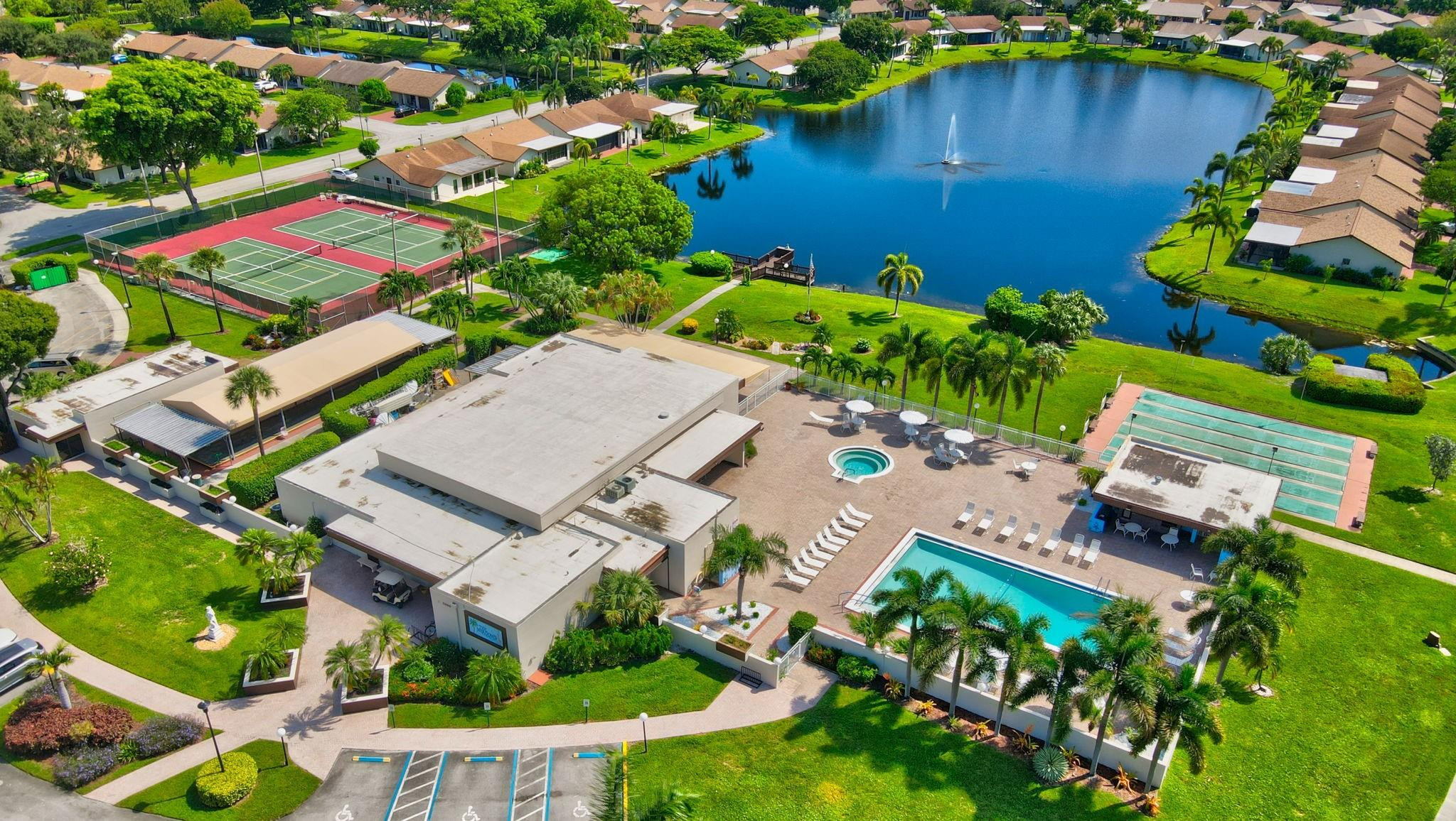 2053 SW 15th Place