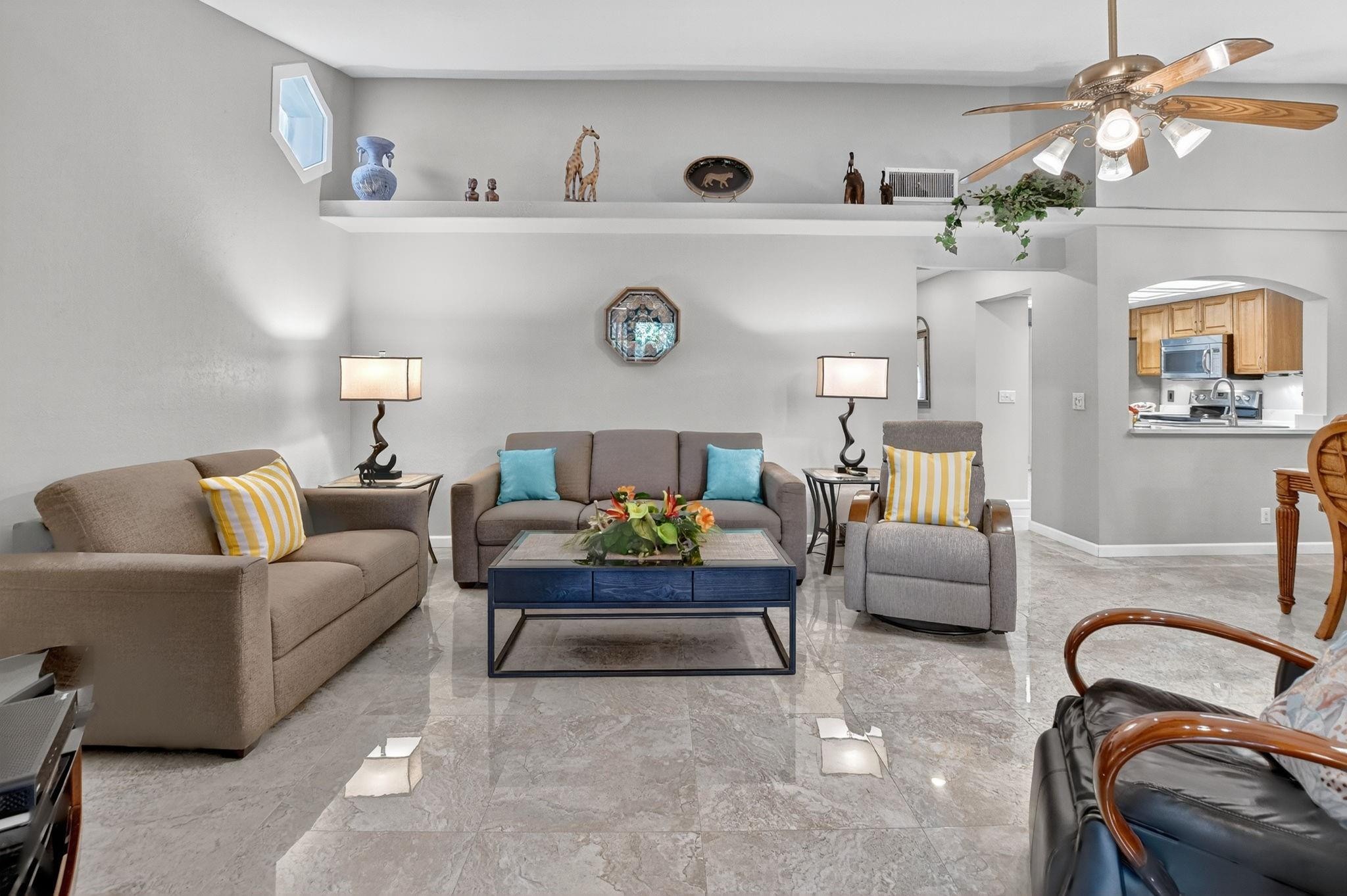 2053 SW 15th Place