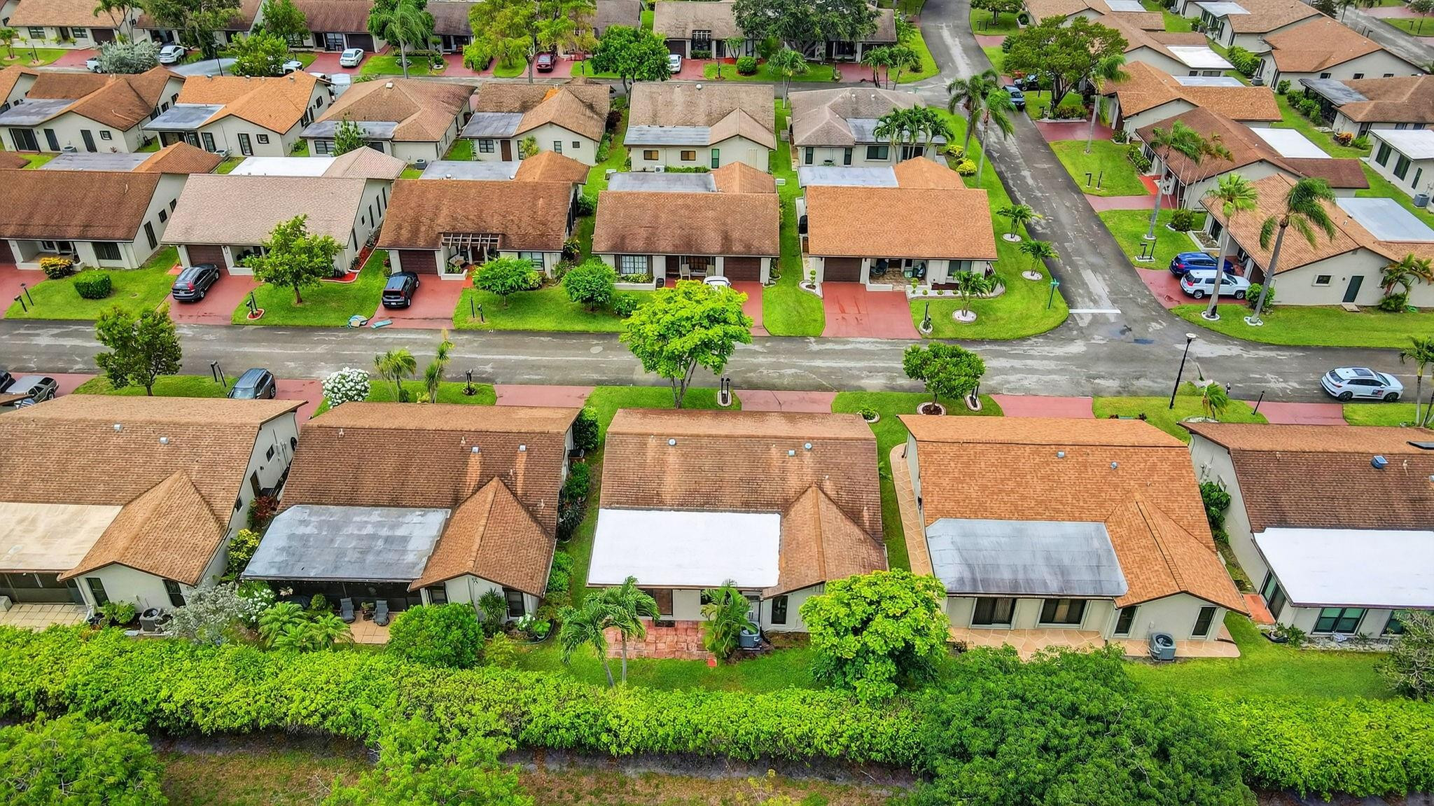 2053 SW 15th Place