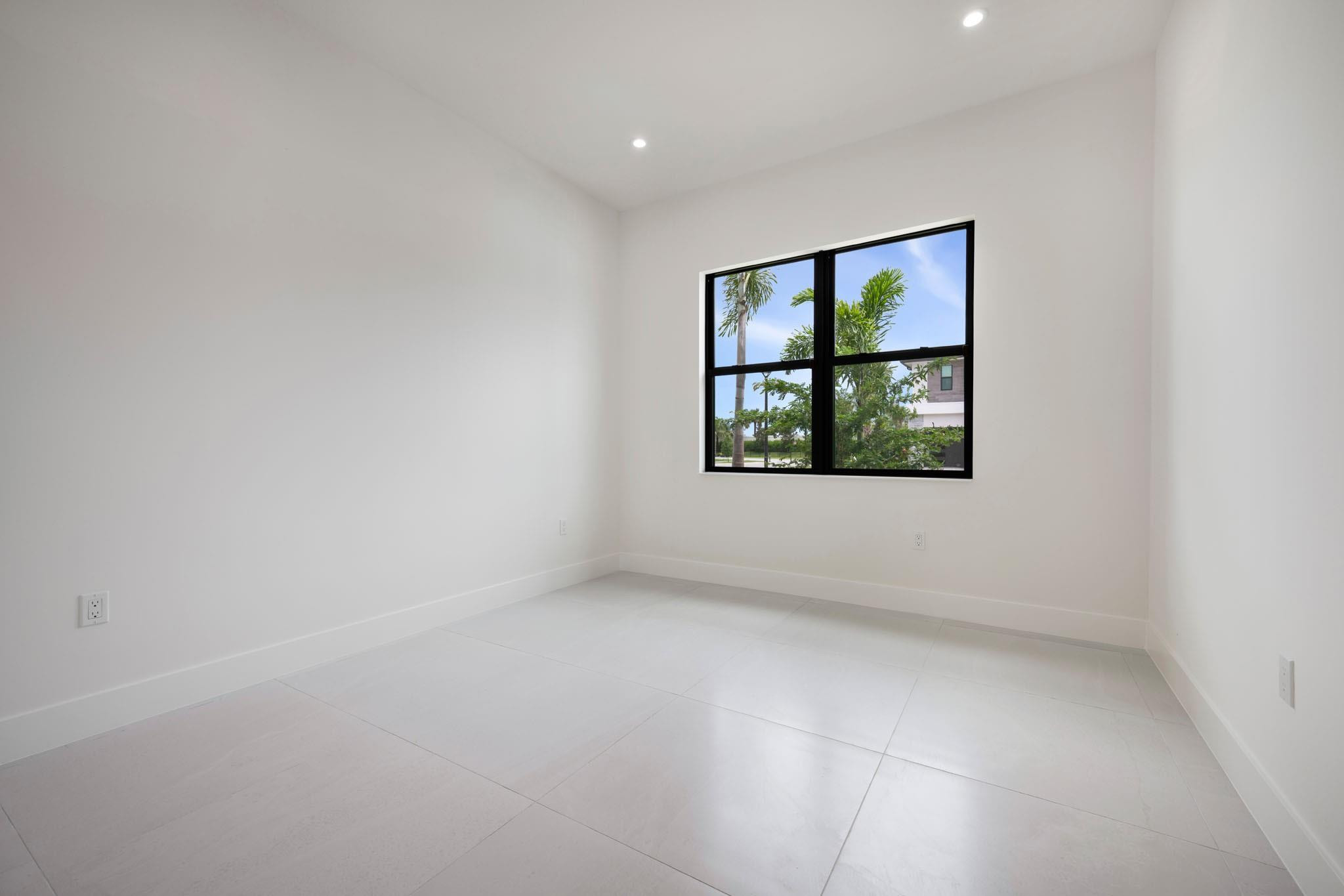12526 Solana Bay Circle