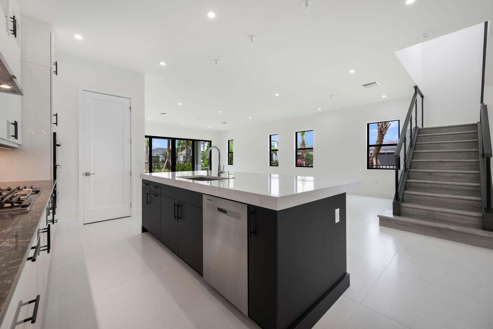 12526 Solana Bay Circle
