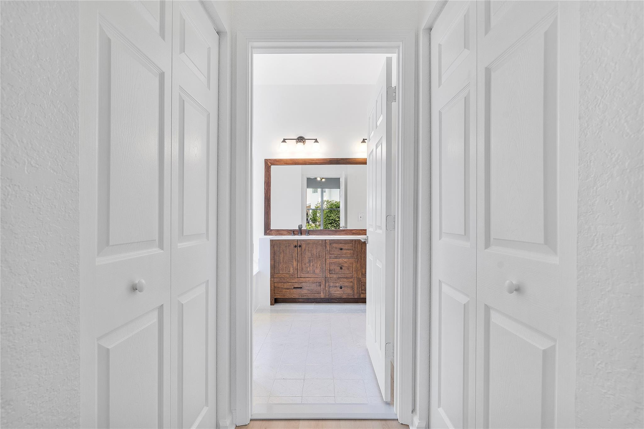 11517 NW 49th Court